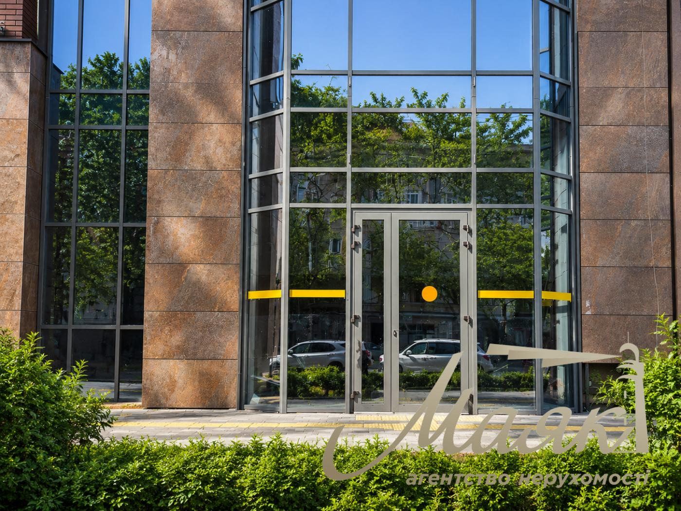 Оренда фасадного приміщення 120 м.кв. Нижній Вал, Поділ, Центр