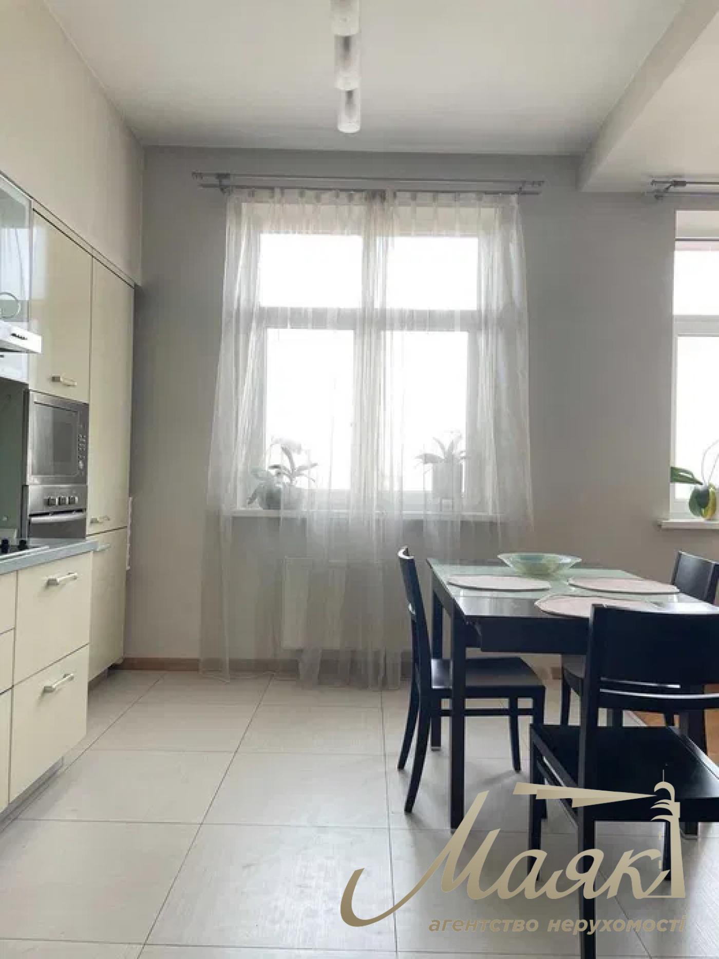 Аренда 2к квартиры (100м) бул. Т.Шевченка