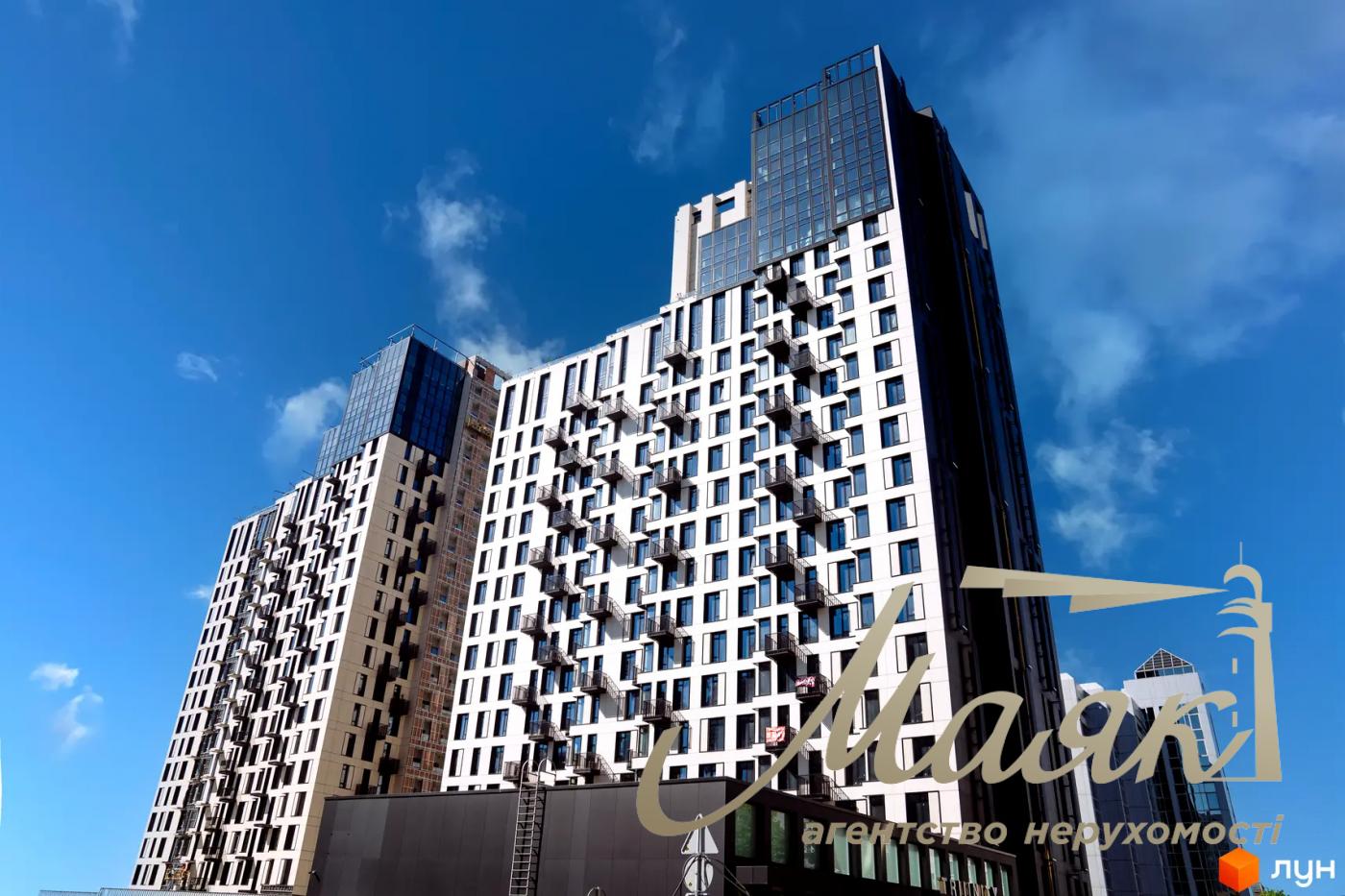 Продаж квартири 100 кв.м. без ремонту в ЖК Triinitu