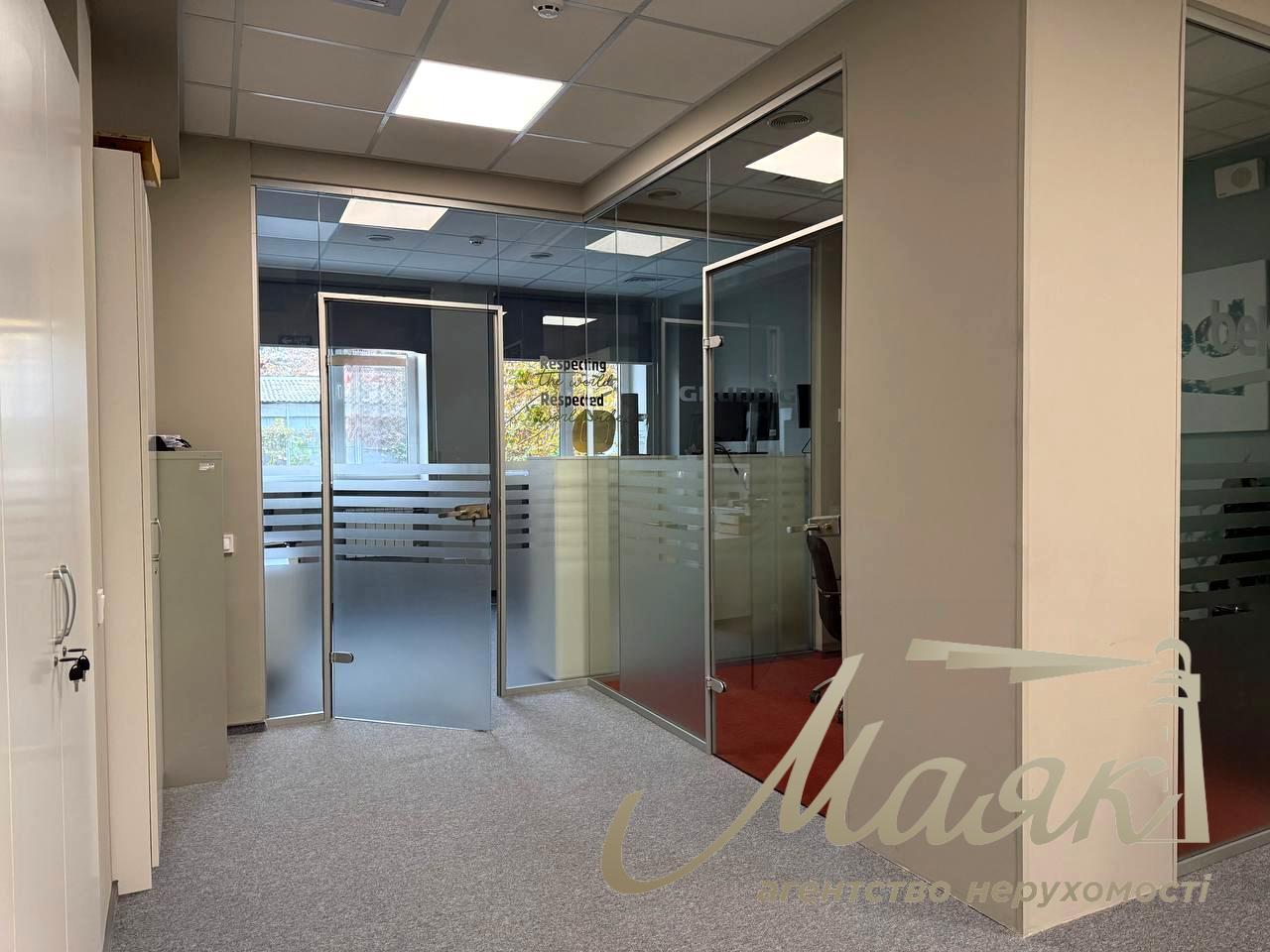 Office for rent in BC Europassage 372 sq.m. on Semy Prakhovych str. (Gaidara), 58/10