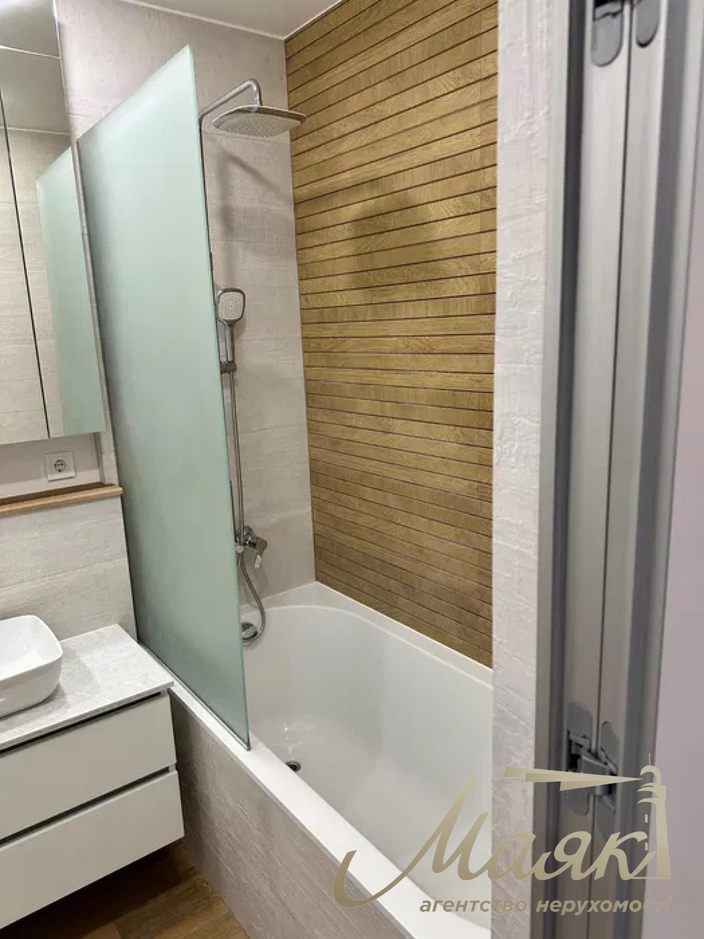 Оренда 2к квартири 45 м², ЖК Central Park, метро Либідська