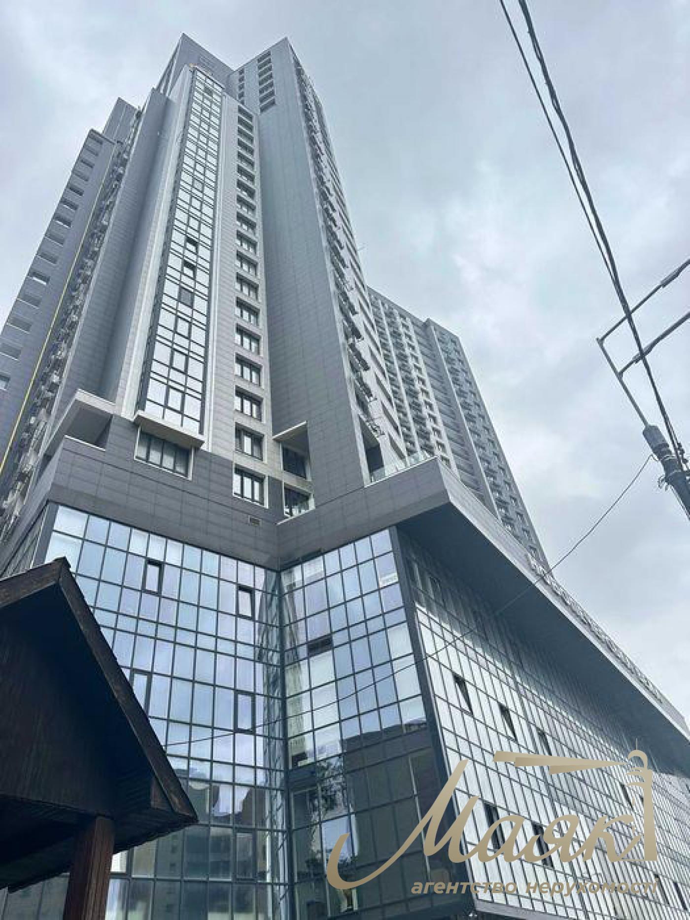 Продаж 3-х кімнатної квартири в ЖК Новопечерська Вежа