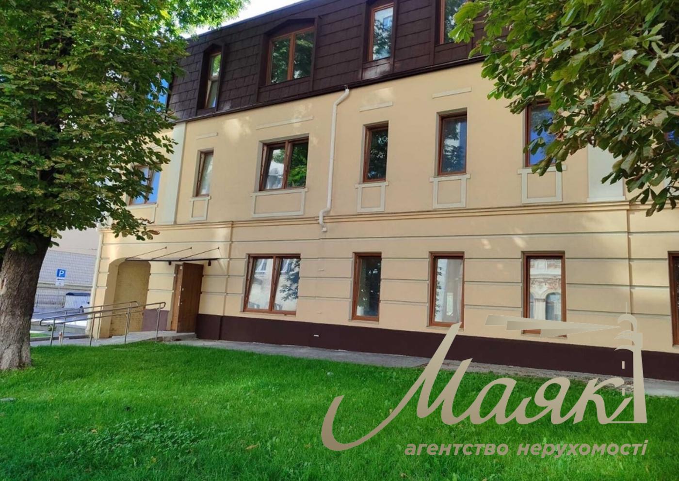 Оренда фасадного нежитлового приміщення 814м2 Київ