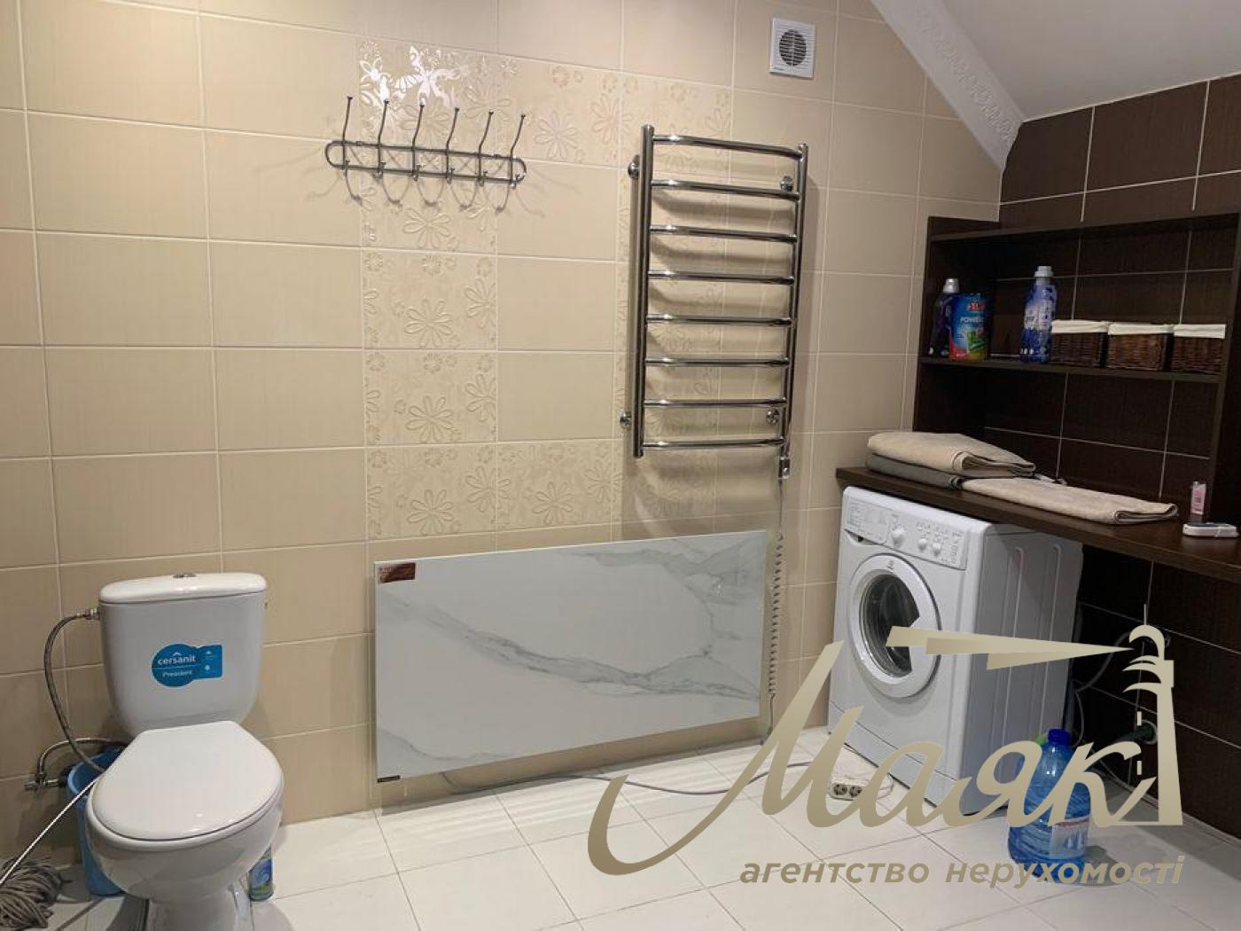 Rent a house 300m2 in the village of Kozin, ulitsa Nova,70