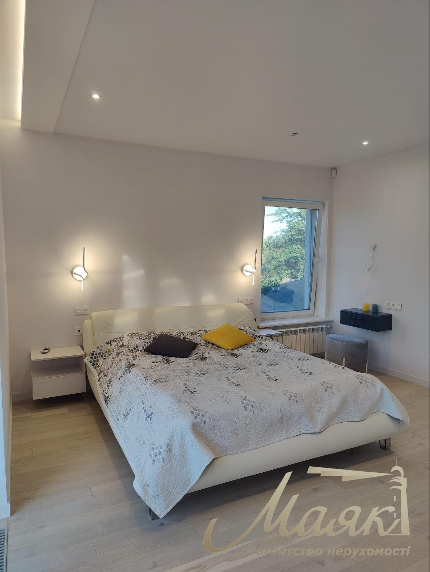 Оренда 2-поверхового дуплексу (140 м²) на Осокорках, за 750 м від «Новуса»