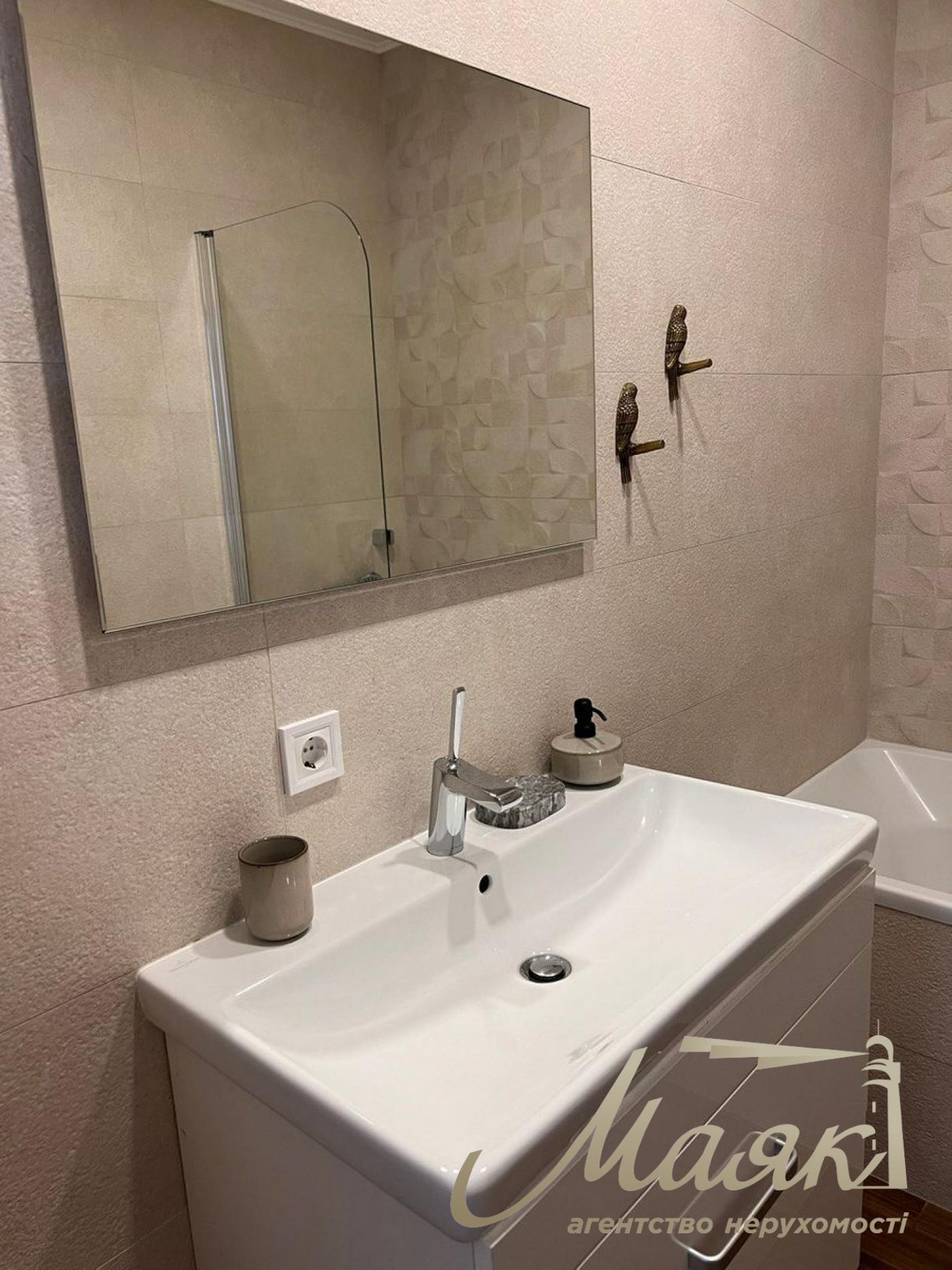 Продаж 3-кімнатної квартири, ЖК Зарічний, 62м², стм. Славутич, Дніпровський район, Київ