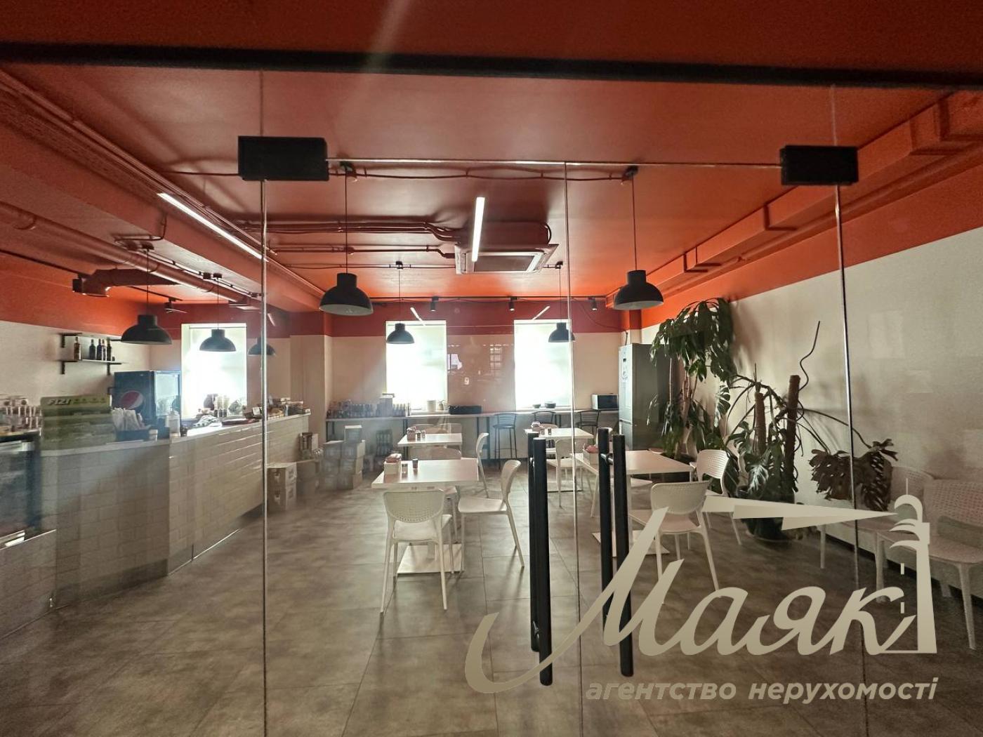 1,132 m² Office Space for Rent in the Business Center at 18/7 Almazova Street, Pechersk