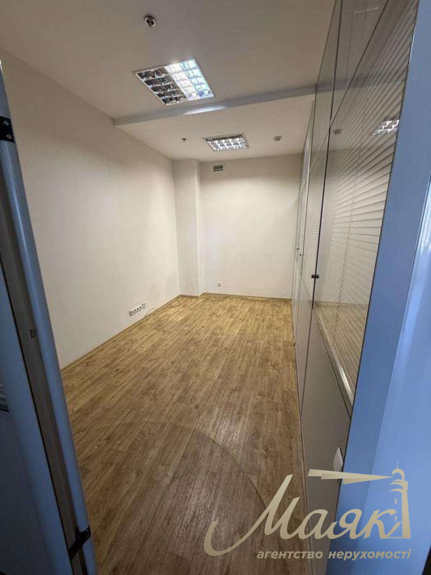 Оренда офісу 165 м.кв на вул. Антоновича, Печерськ, Центр