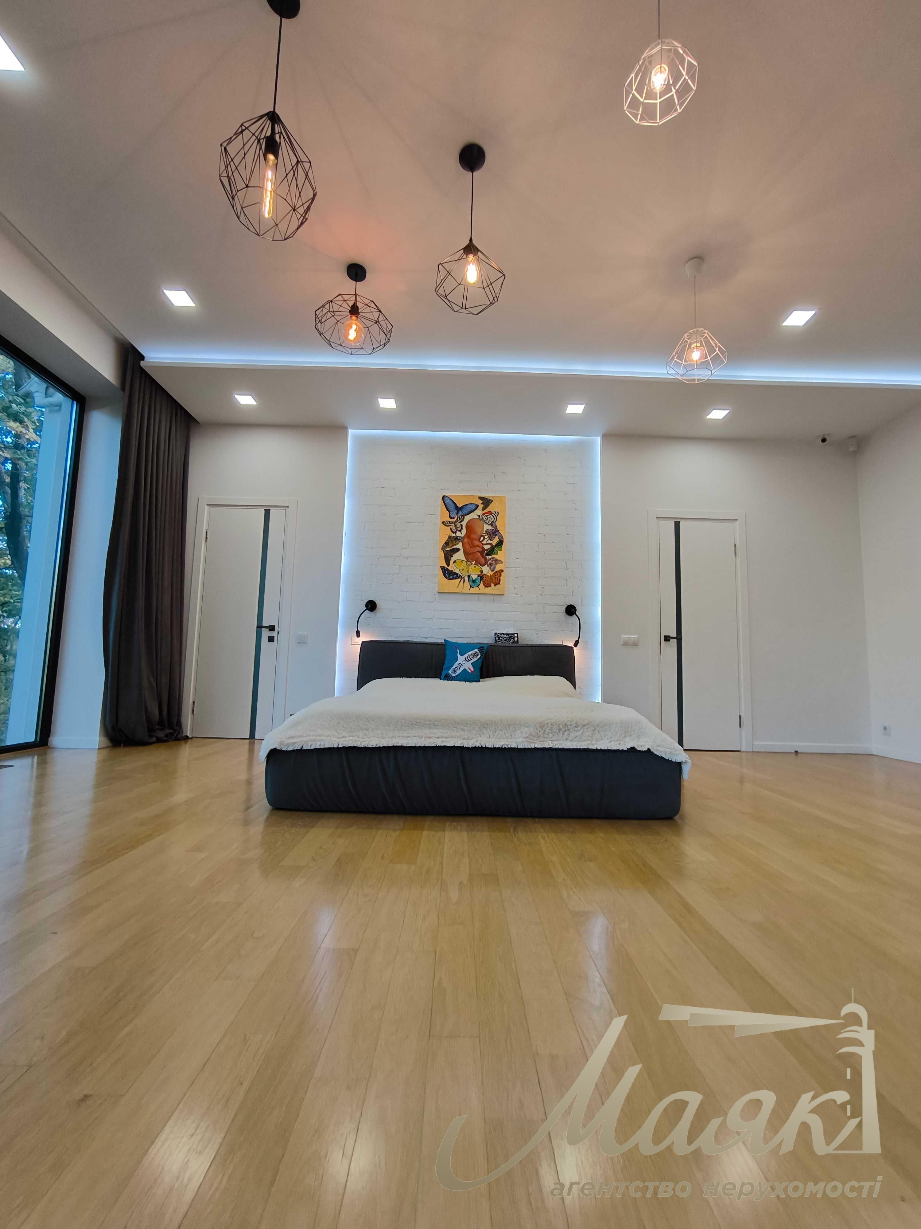 Продажа дома 390м2 среди заповедного парка рядом с Киевом