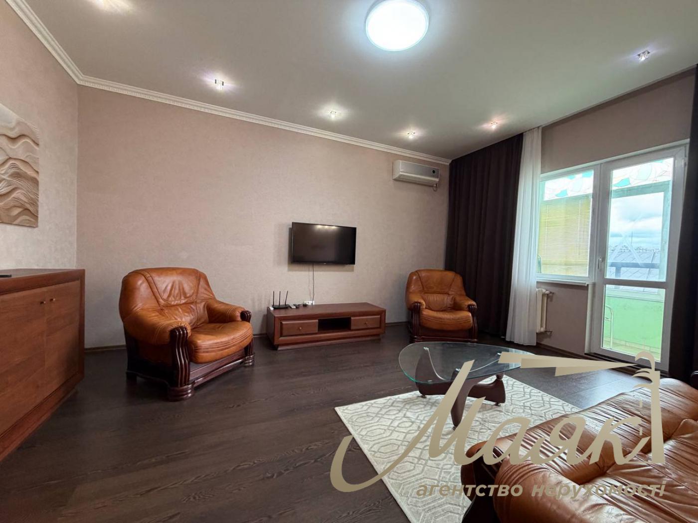 1-bedroom apartment for rent in the Botanic Towers residential complex, located at 121 Saksaganskogo Street, near the Universitet metro station