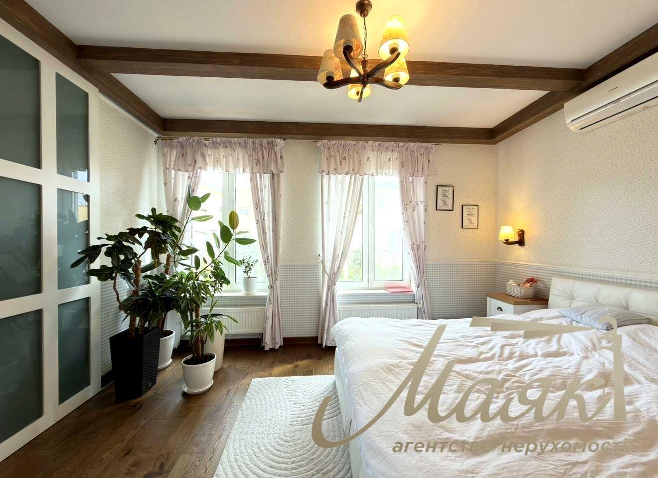 Київ, Богатирський проїзд, 8