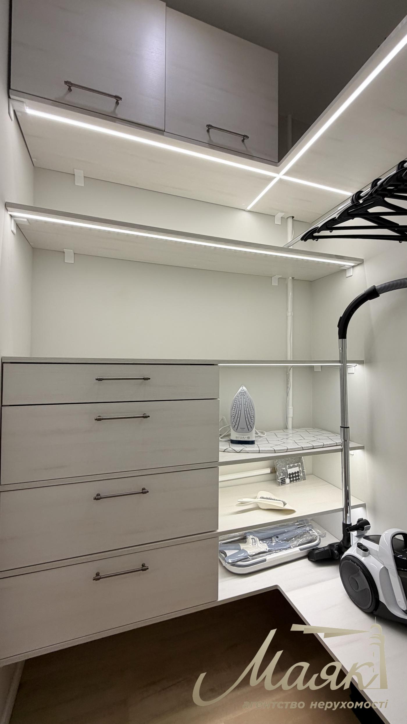 Оренда 1-кімнатної квартири 55.64м2 Печерський узвіз 19, Печерськ, Київ