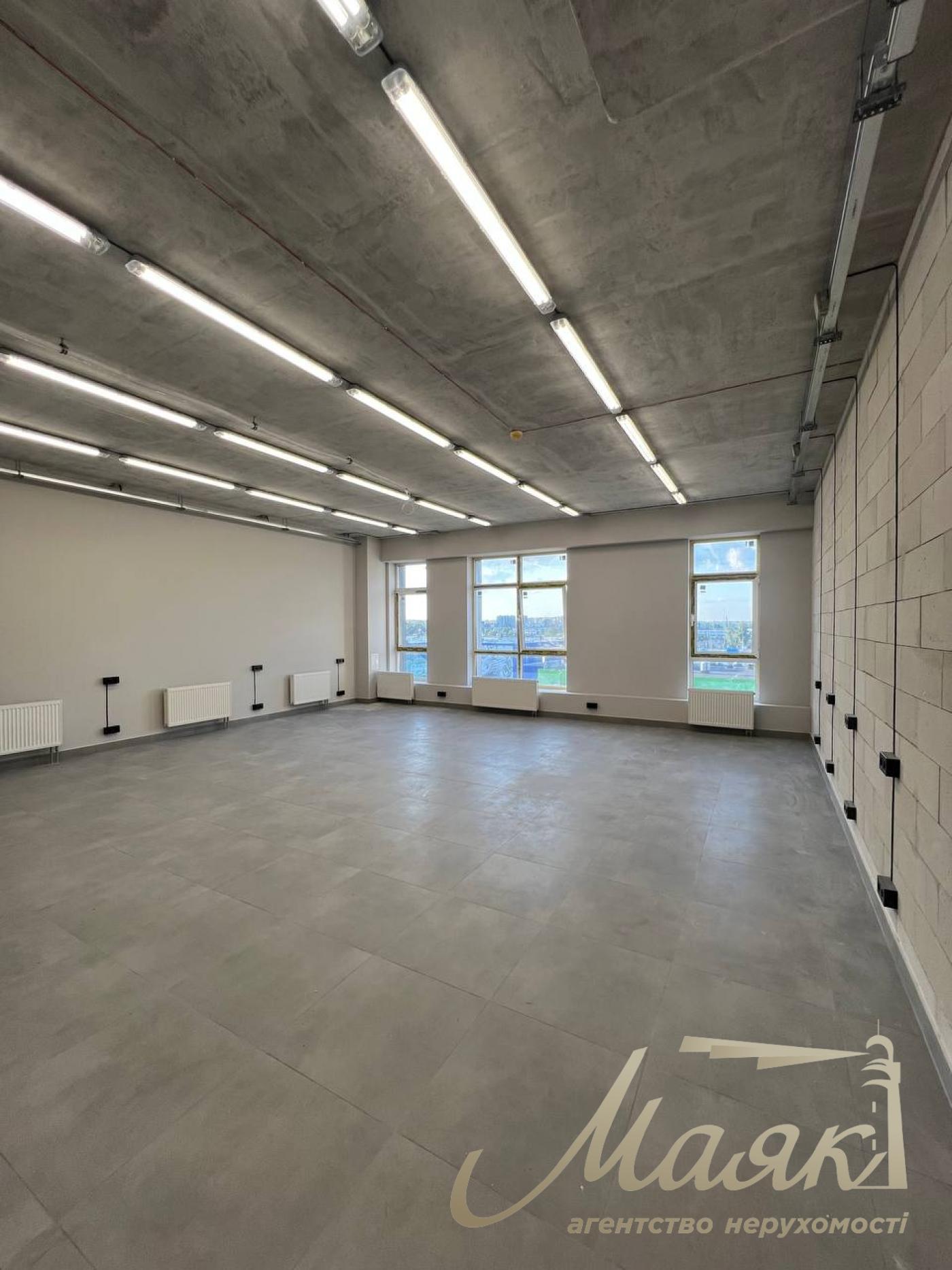 Оренда офісу 375м2 в БЦ Графіт, вул.Степана Бандері, Оболонський район.