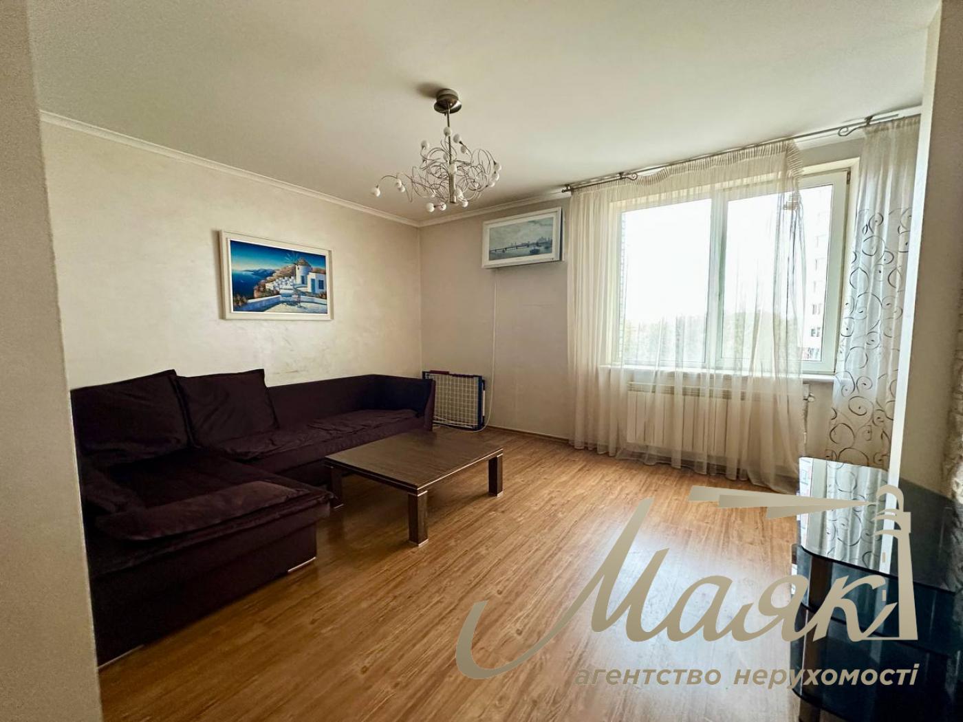 Аренда 3-х комнатной квартиры по ул.Степана Руданского 4-6,метро Сырец.