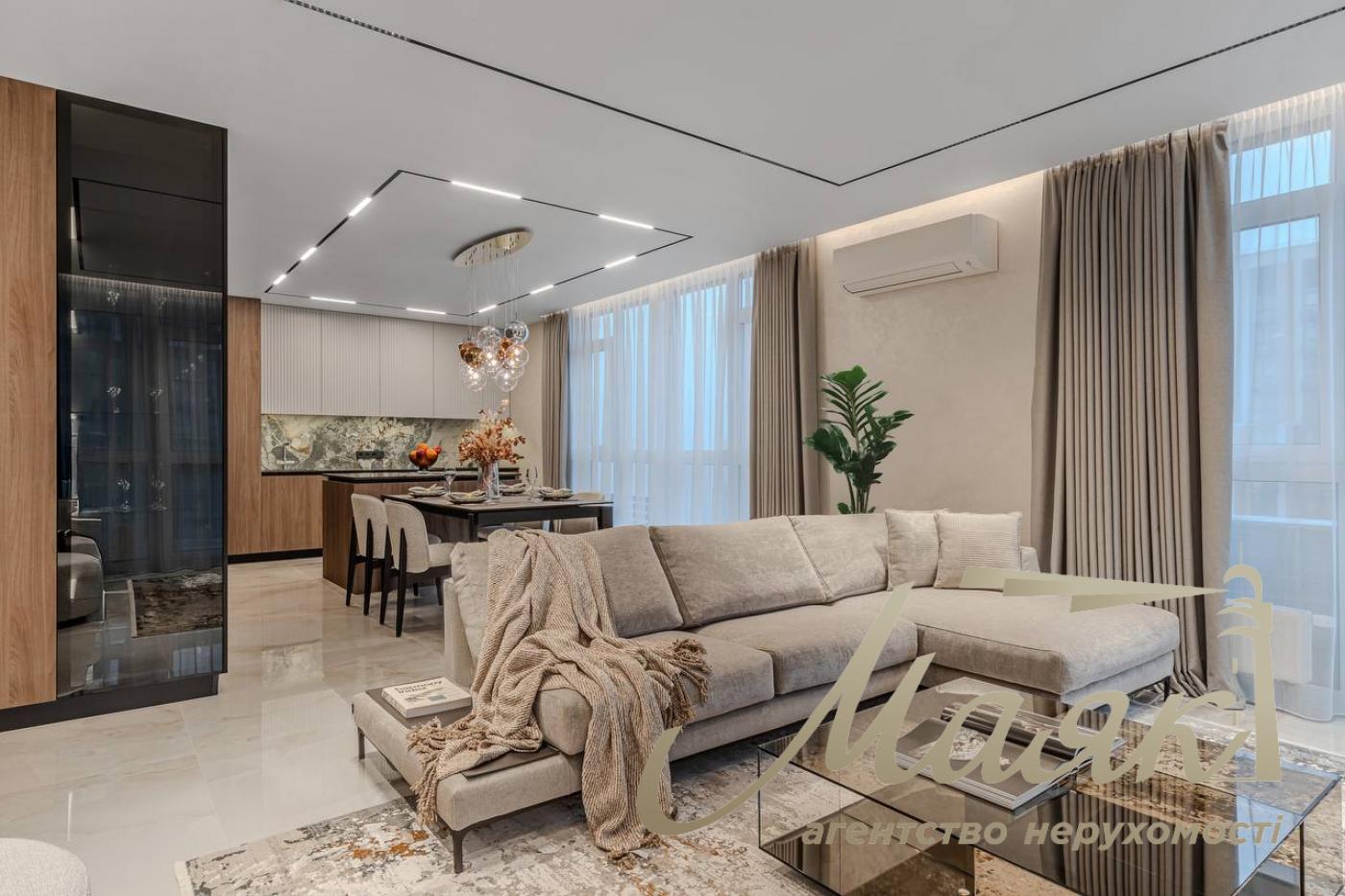 Продажа 3к квартиры  ЖК Французский Квартал-2 125м2