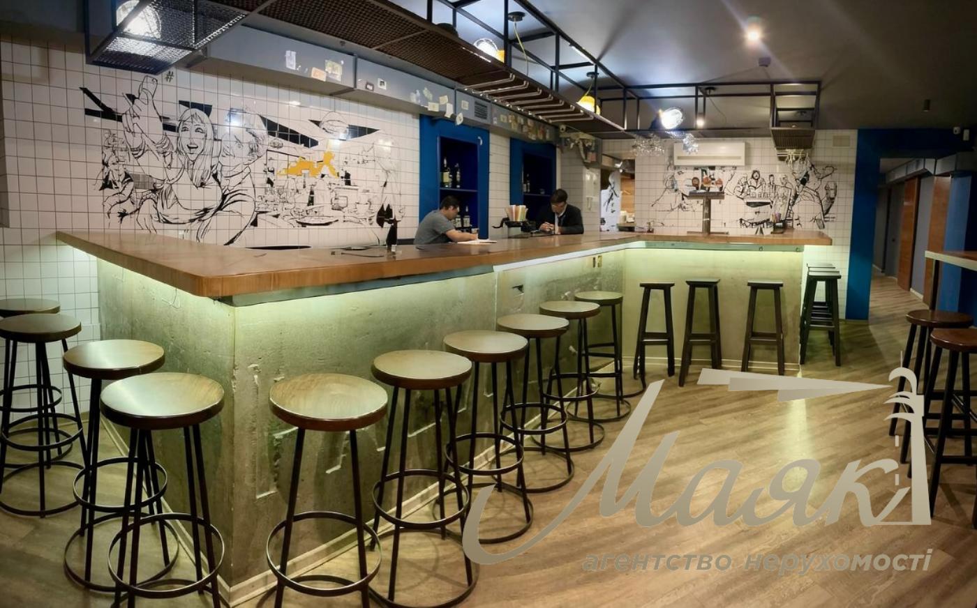 Rent a facade room 208 sq.m. Shevchenko district