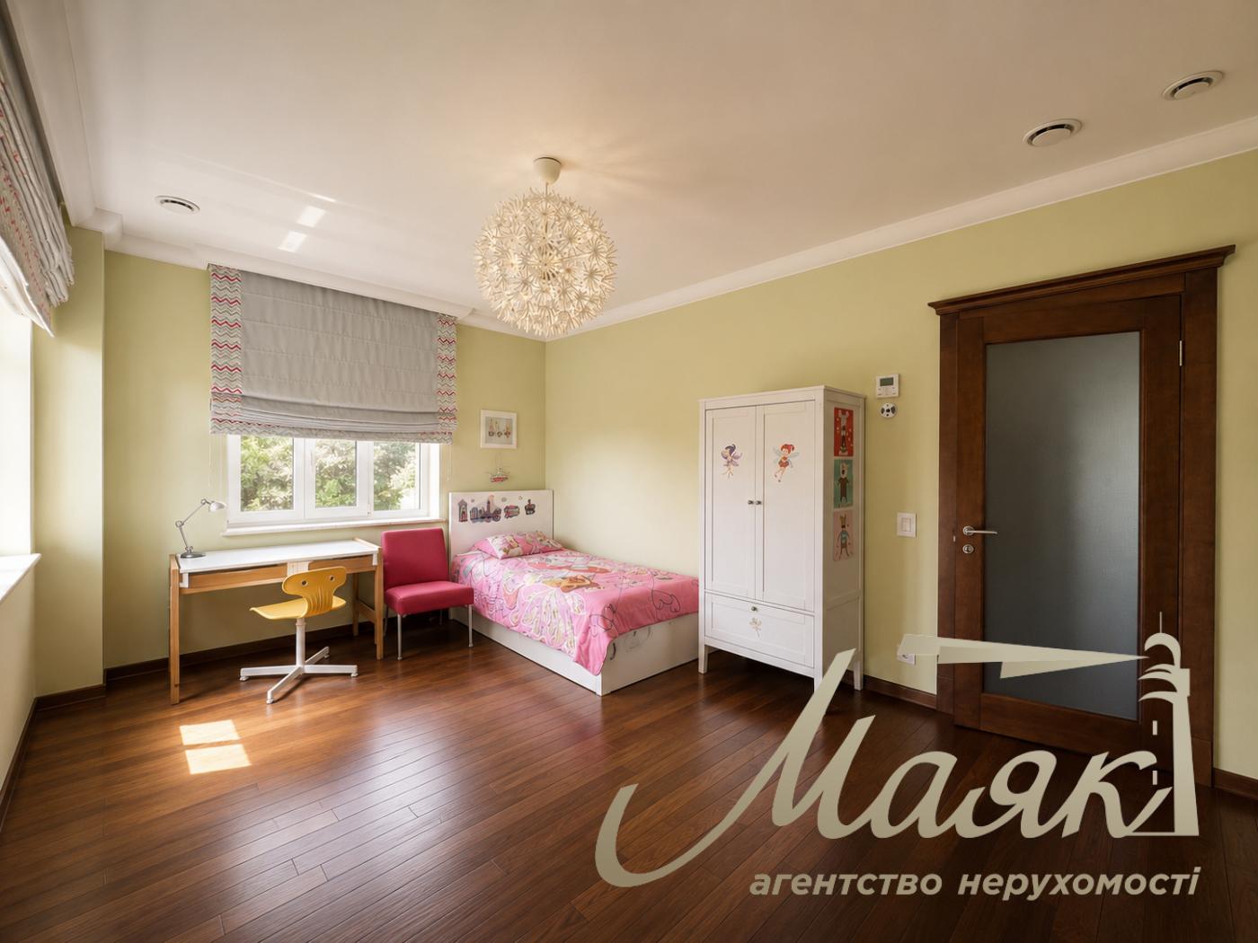 5-bedroom house for rent in Plyuty, Obukhov district