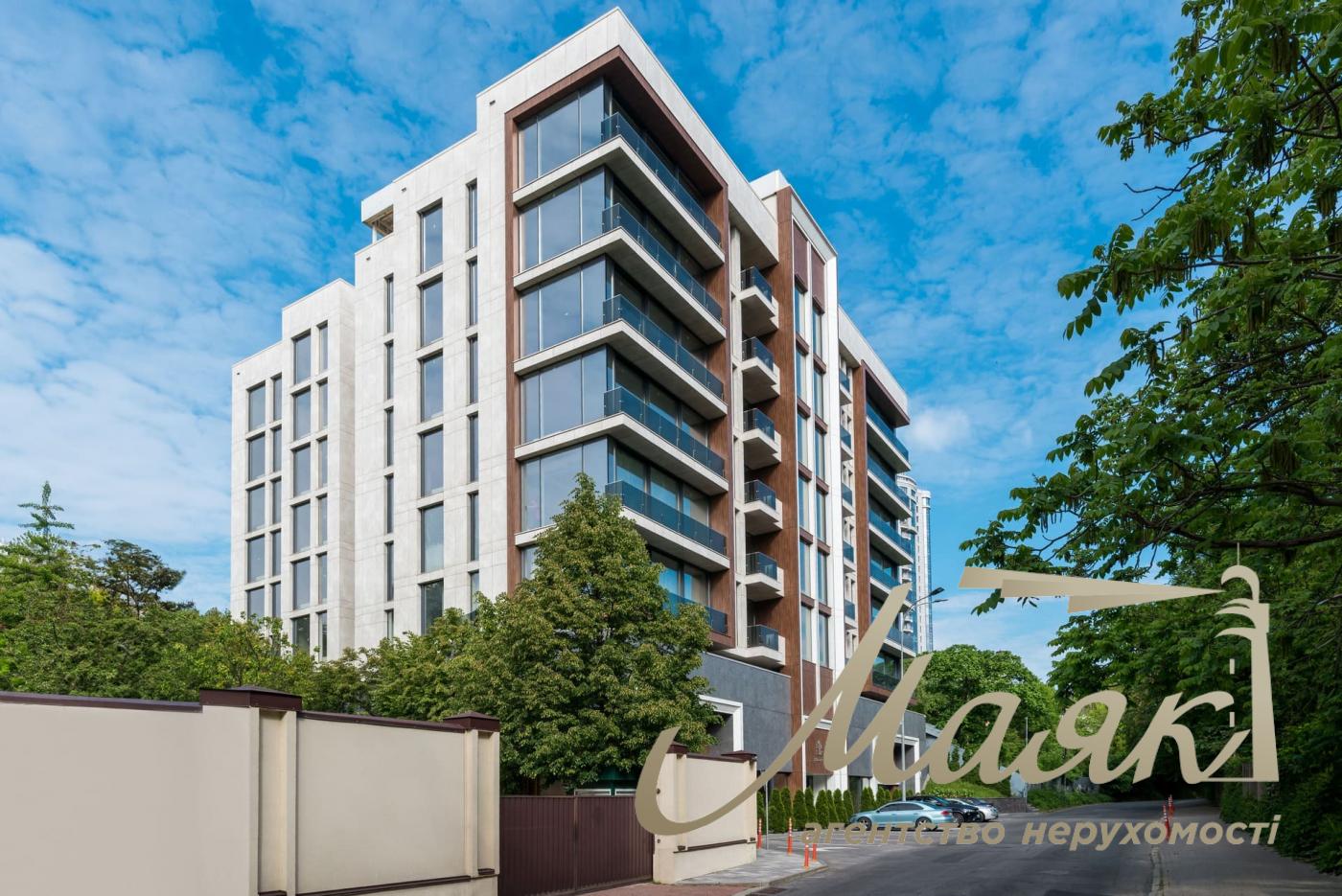 Продажа квартиры 140м2  в клубном доме Hidden г. Киев Печерский район.