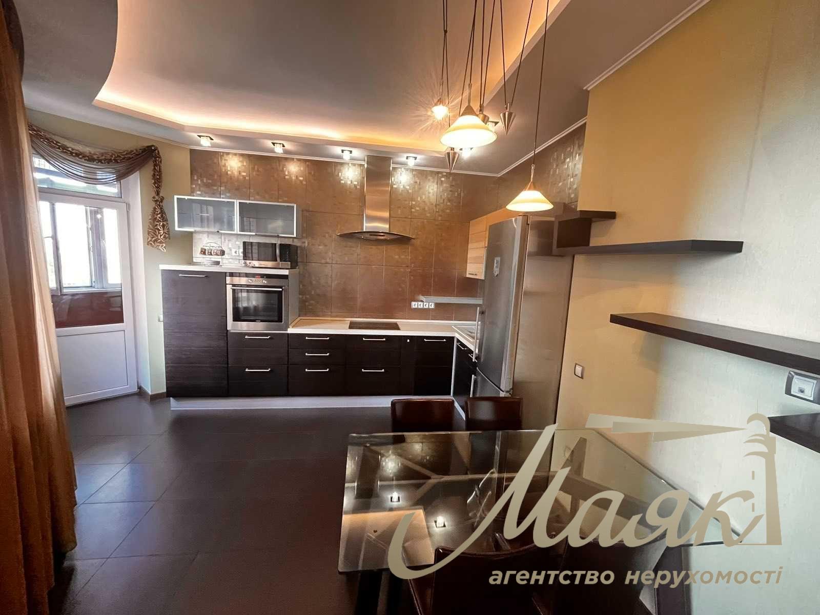3-Bedroom Apartment for Rent at 6 Ivasyuka Ave., Obolon