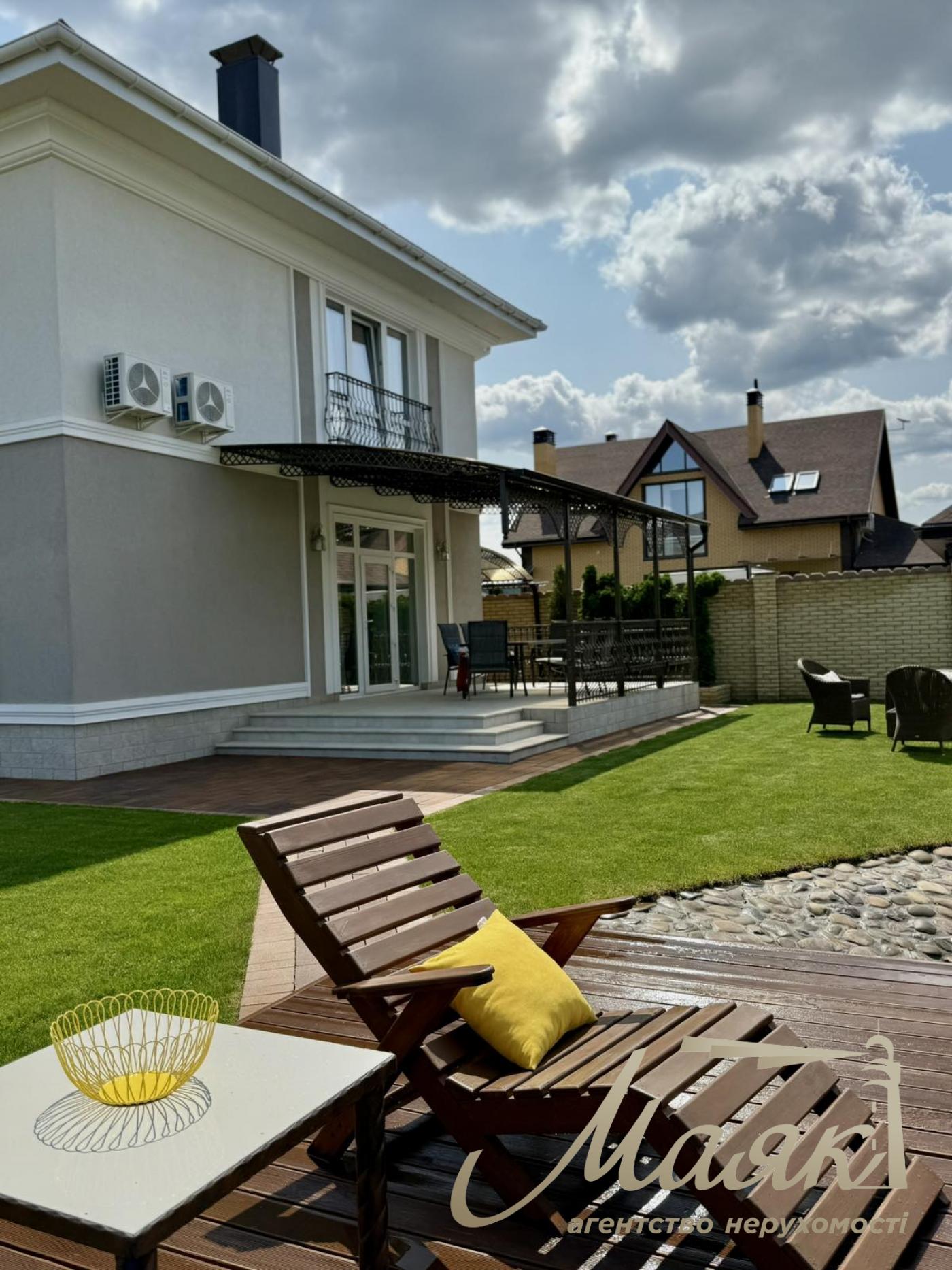 Sale of a house in KG Roskoshnoye, Romankov village, Obukhovskaya highway