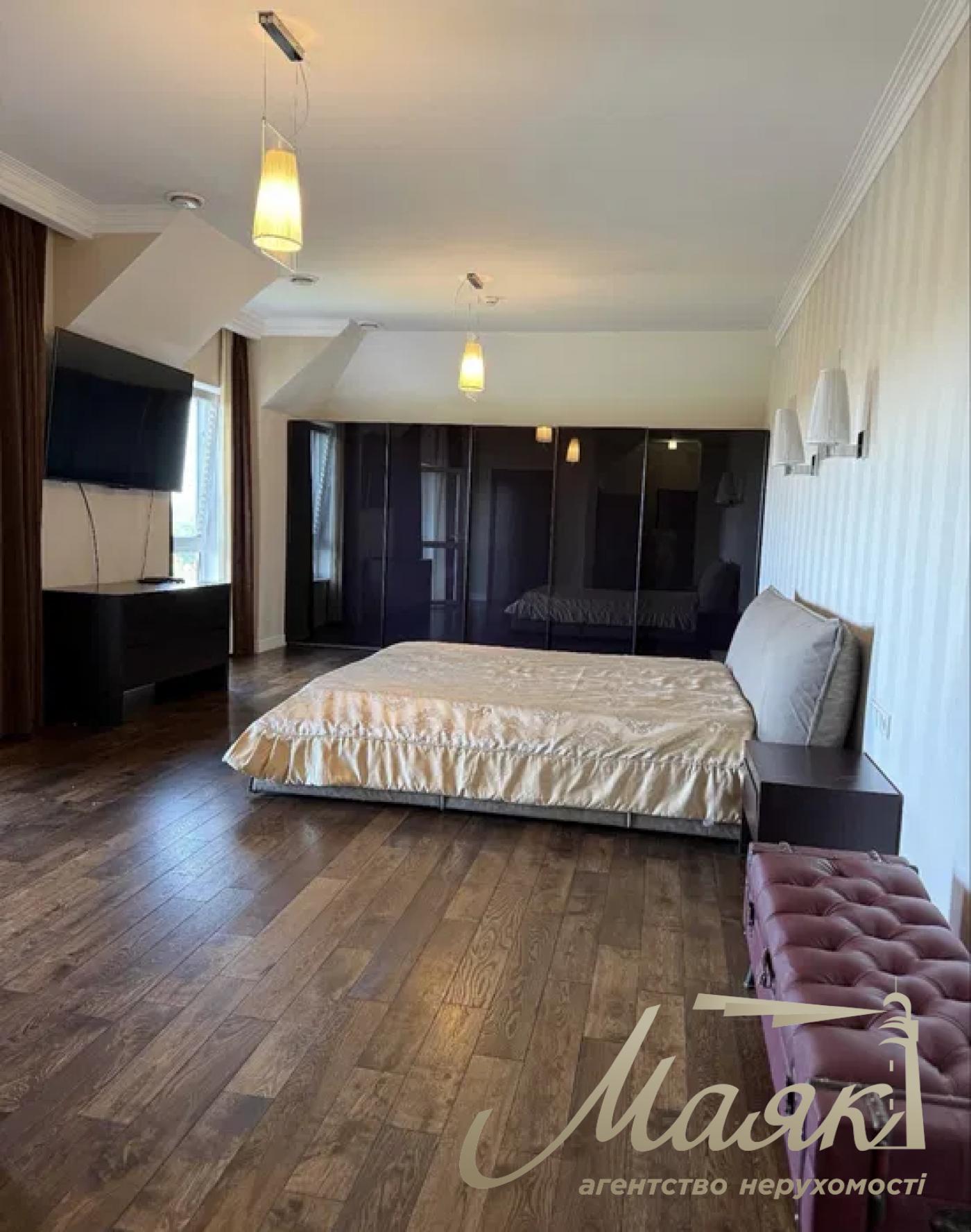 Оренда 2х-поверхового будинку 320м2 з басейном в Лісниках, Поруч з КМ "Зелений гай", 15 соток. Обухівський район, Київська область