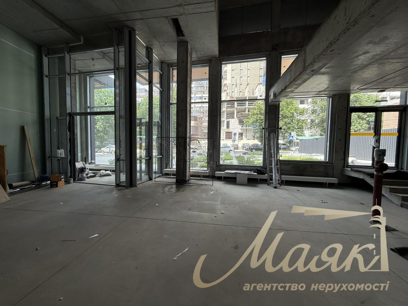 Rent of façade premises in residential complex Trinity st. Tyutyunnik, 