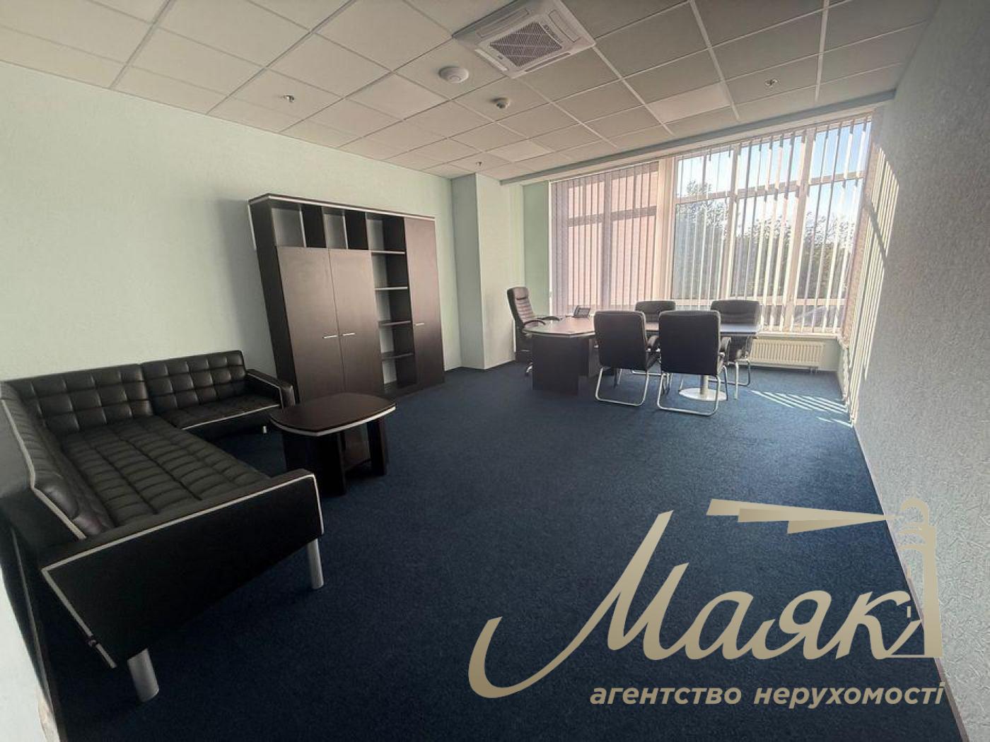 Оренда офісу 510 м.кв. вул. Грушевського, Центр