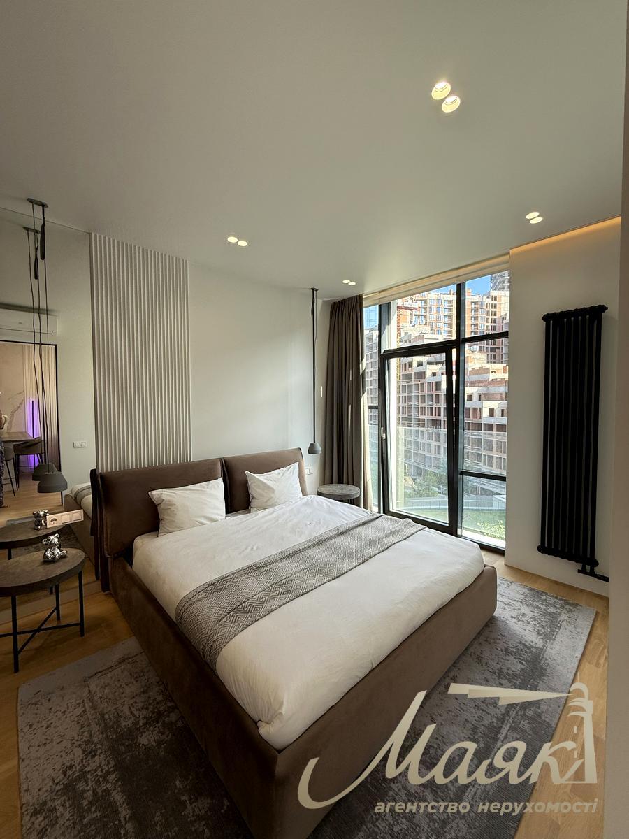 Аренда стильной евро-двушки в клубном доме «Новопечерские Липки» (52 м²) Андрея Верхогляда ул. (Михайла Драгомирова), 11-Б, Печерск