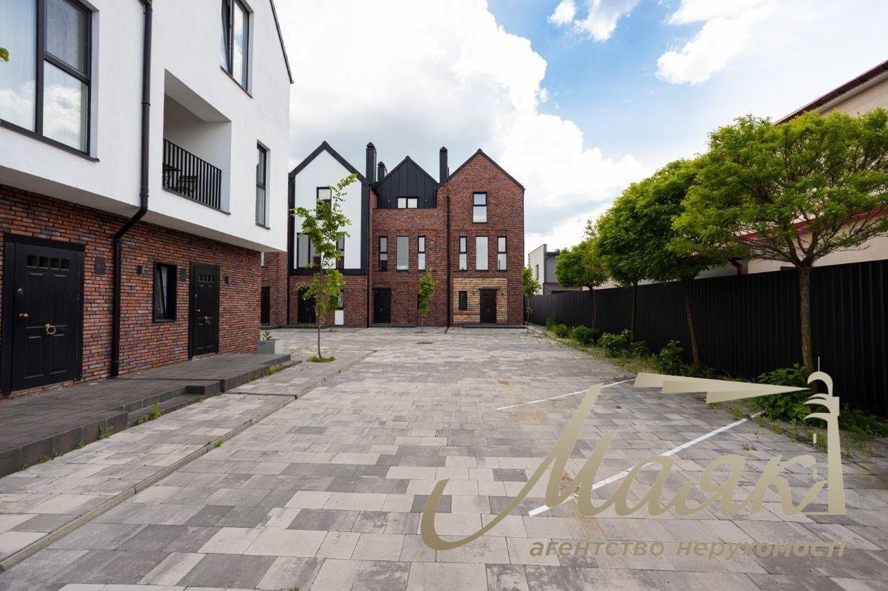 Rent a detached 3-story duplex (125 m²), 15 minutes from Kyiv, private yard, generator, and a terrace on the 3rd floor in the village of Hatne, Kyiv-Sviatoshynskyi District