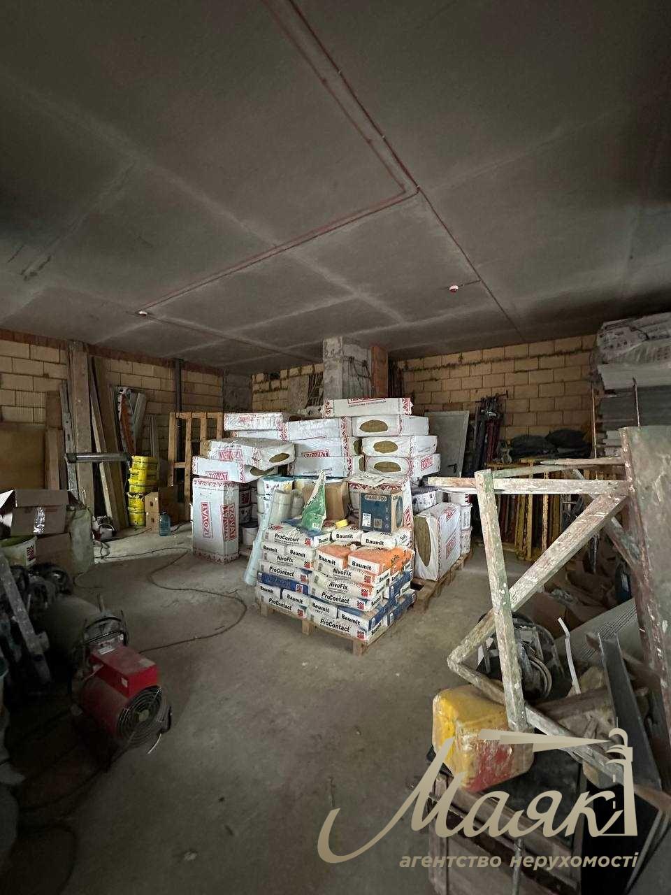 Оренда фасадного приміщення 65 м2 у ЖК Нивки Парк