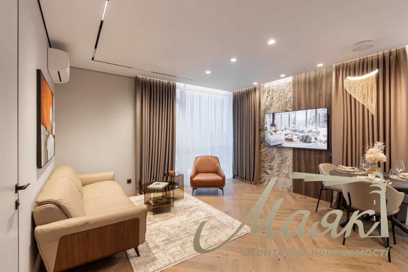 For sale 3-room apartment, 80m², French Quarter 2, Pechersk, Kiev