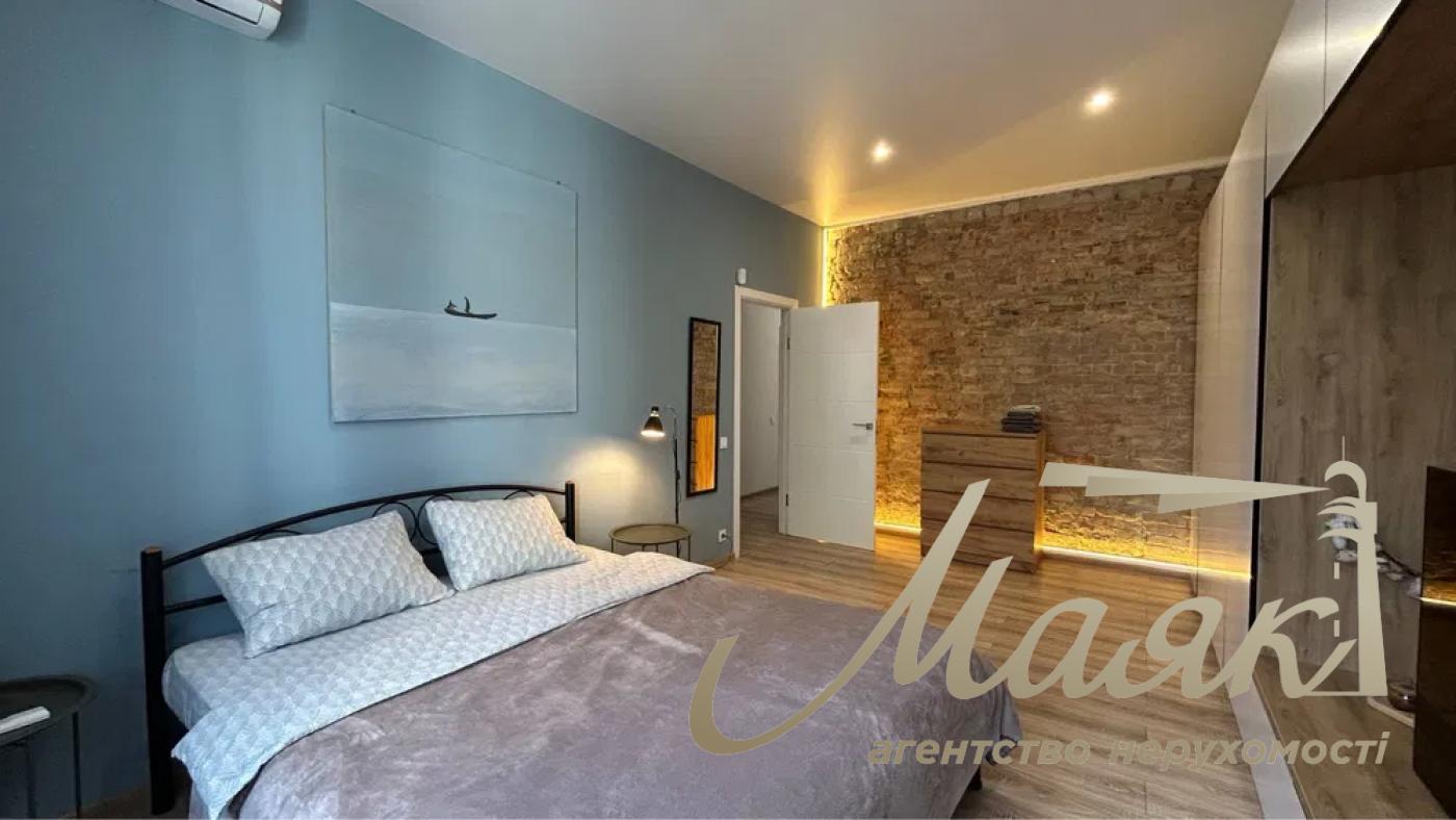 Rent 2 k apartment 50 m², John McCain St., Pechersk