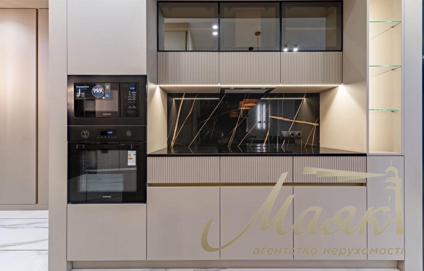 Продаж 2х-кімнатної квартири 48м2 в ЖК Новопечерські липки, Андрія Верхогляда/Драгомирова, Печерськ, Київ