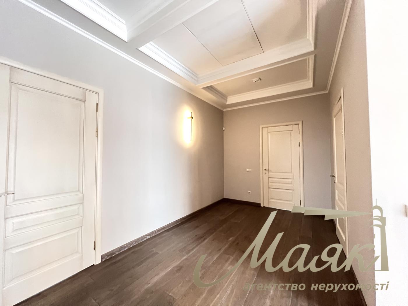 Rent 2-storey house 240m2, Goloseevsky district, Chapaevka.