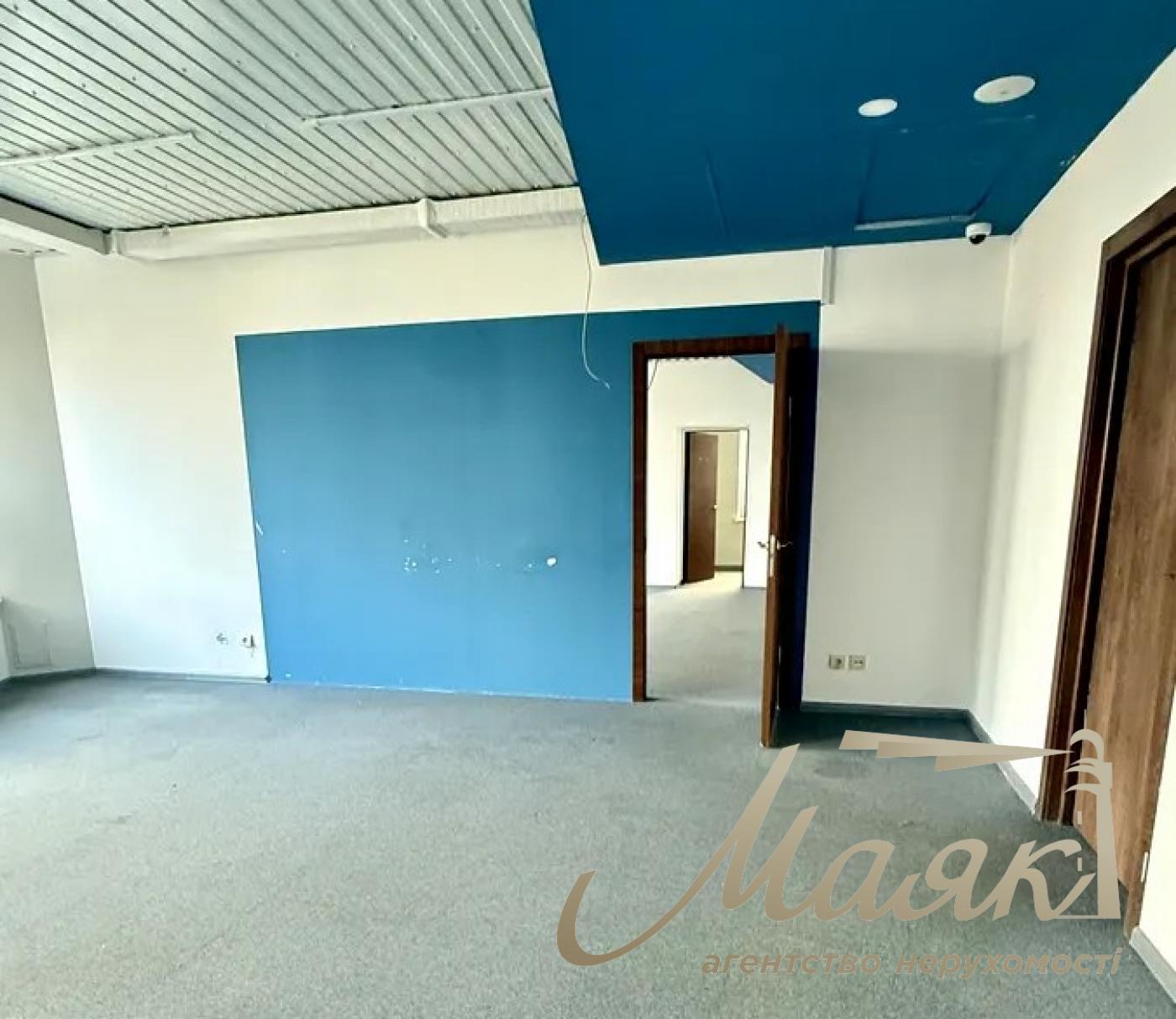 Оренда офісу 740 м.кв. Контрактова площа