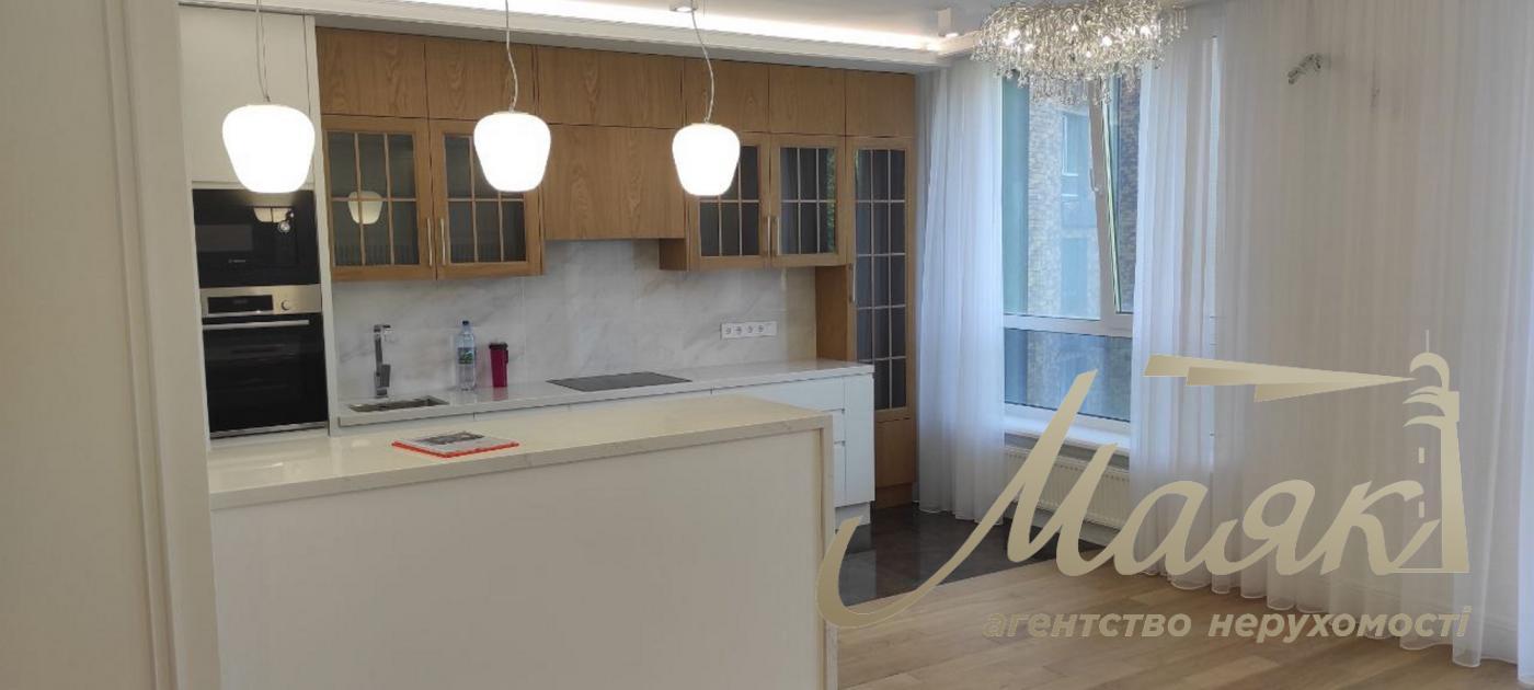 2-bedroom apartment for sale in the Podil Plaza & Residence residential complex, Hlubochitska Street