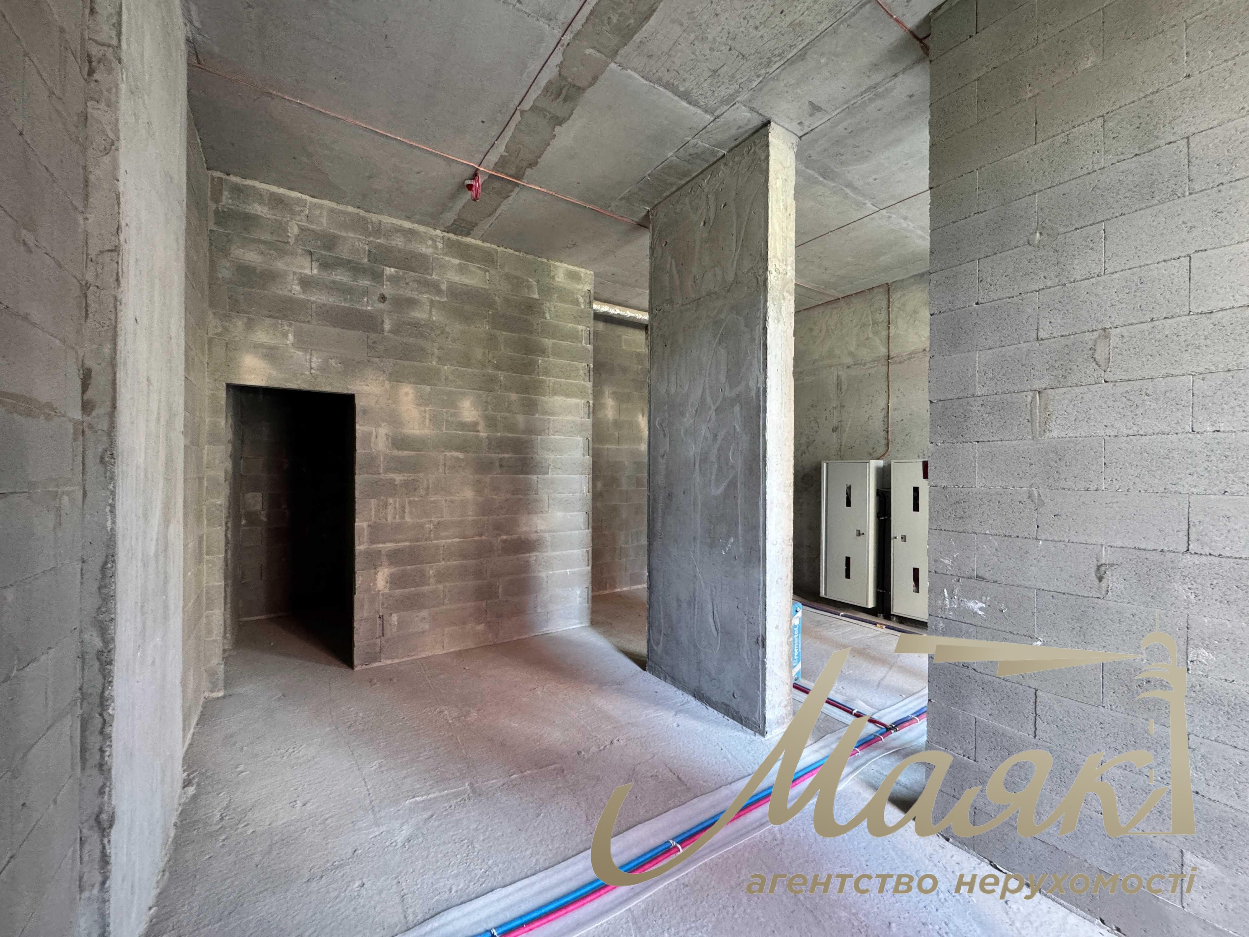 Продаж фасадної квартири площею 41 м² з терасою, ЖК «Світлопарк»