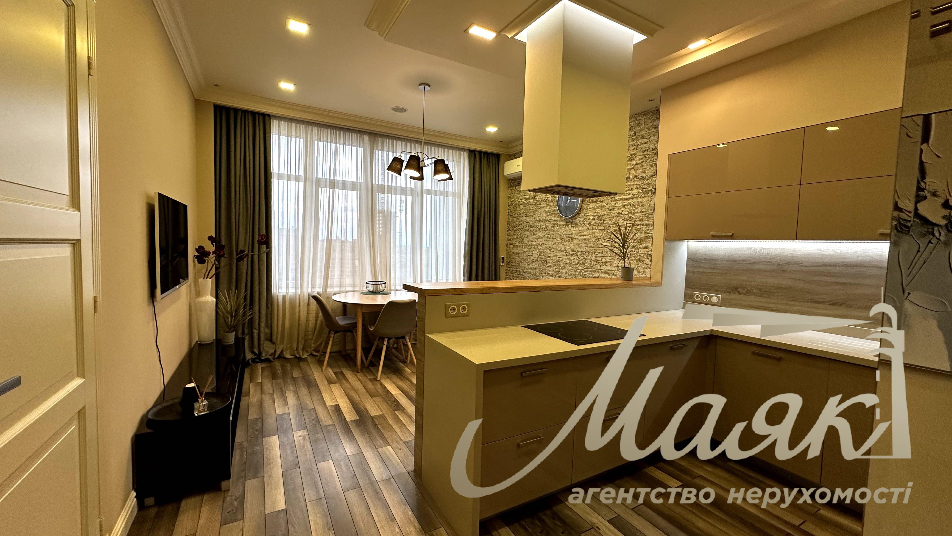 Продаж 1-кімнатної квартири 45м2 з ремонтом у ЖК "Новопечерські Липки", Печерськ.