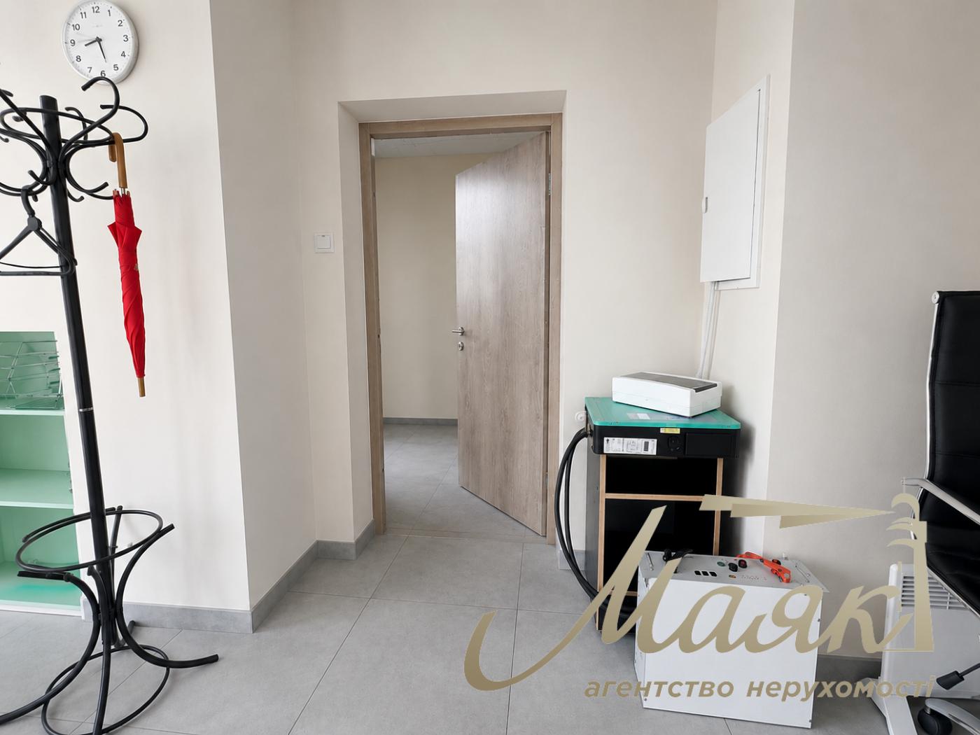 Продажа офиса 263 м2 у ЖК Метрополис, ул. Академика Заболотного, Теремки