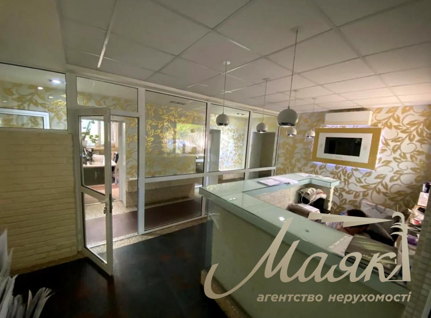 Office for rent 230m2 Aleksa Tikhogo str. 89-A, Shulyavskaya.