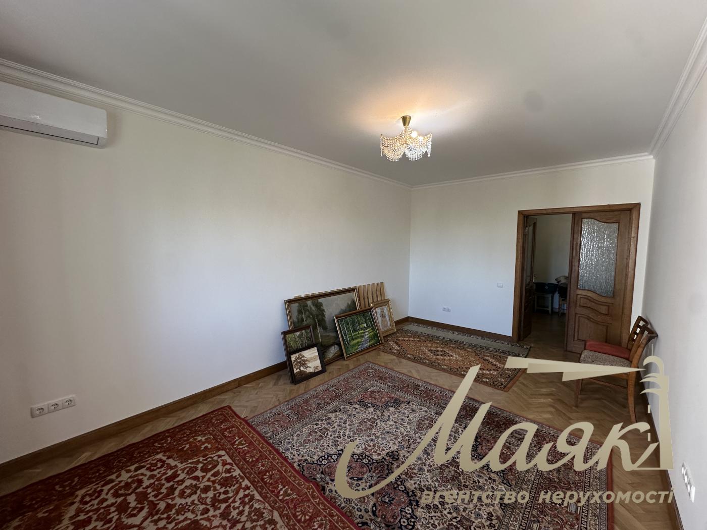 3-Bedroom Apartment (96 m²) for Rent at 9/1 Valeriy Lobanovskyi Ave.
