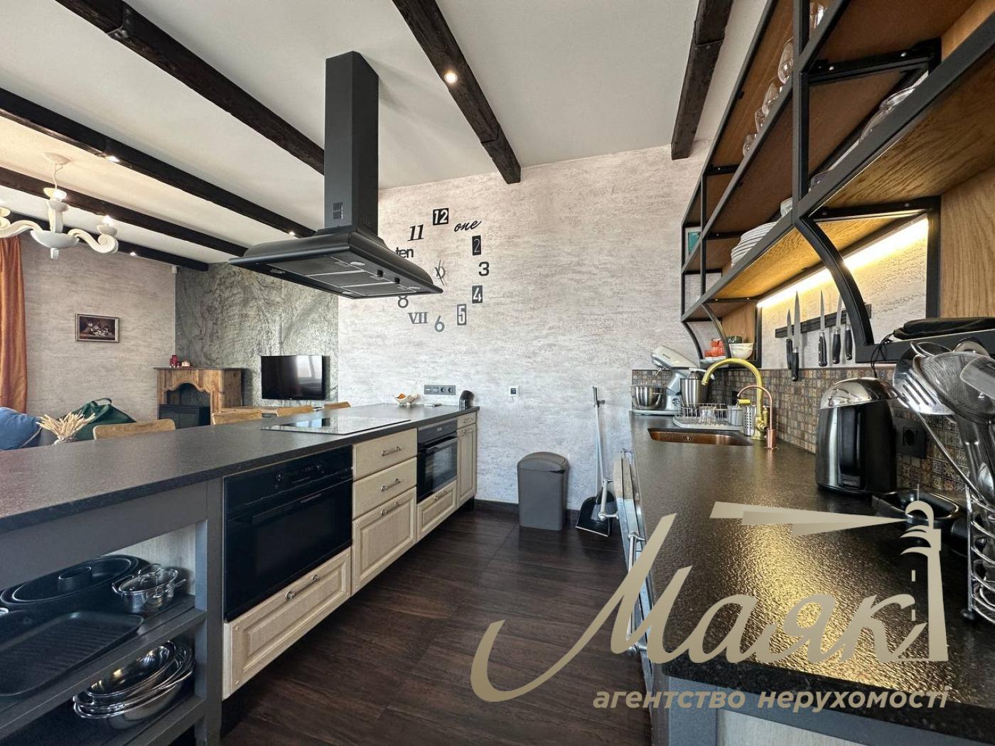 Rent 4-room apartment in LCD Parus on Obolonskaya embankment 1, Obolon.