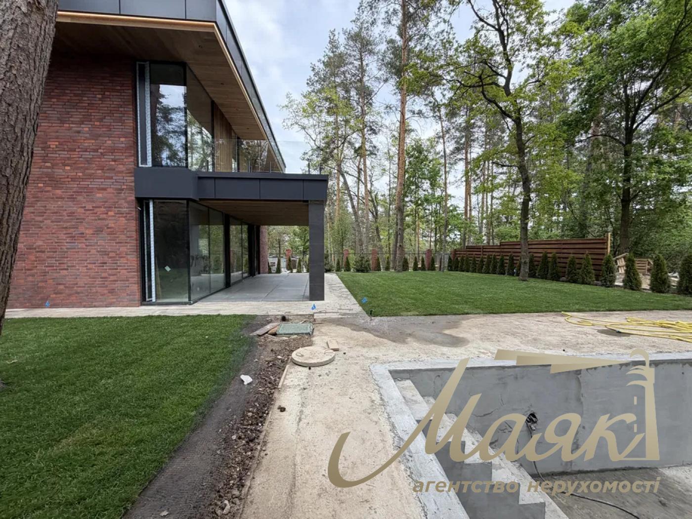 Продаж 2-поверхового будинку площею 270 м² + 40 м² підвал, Ходосівка, КГ «Нова Ходосівка»