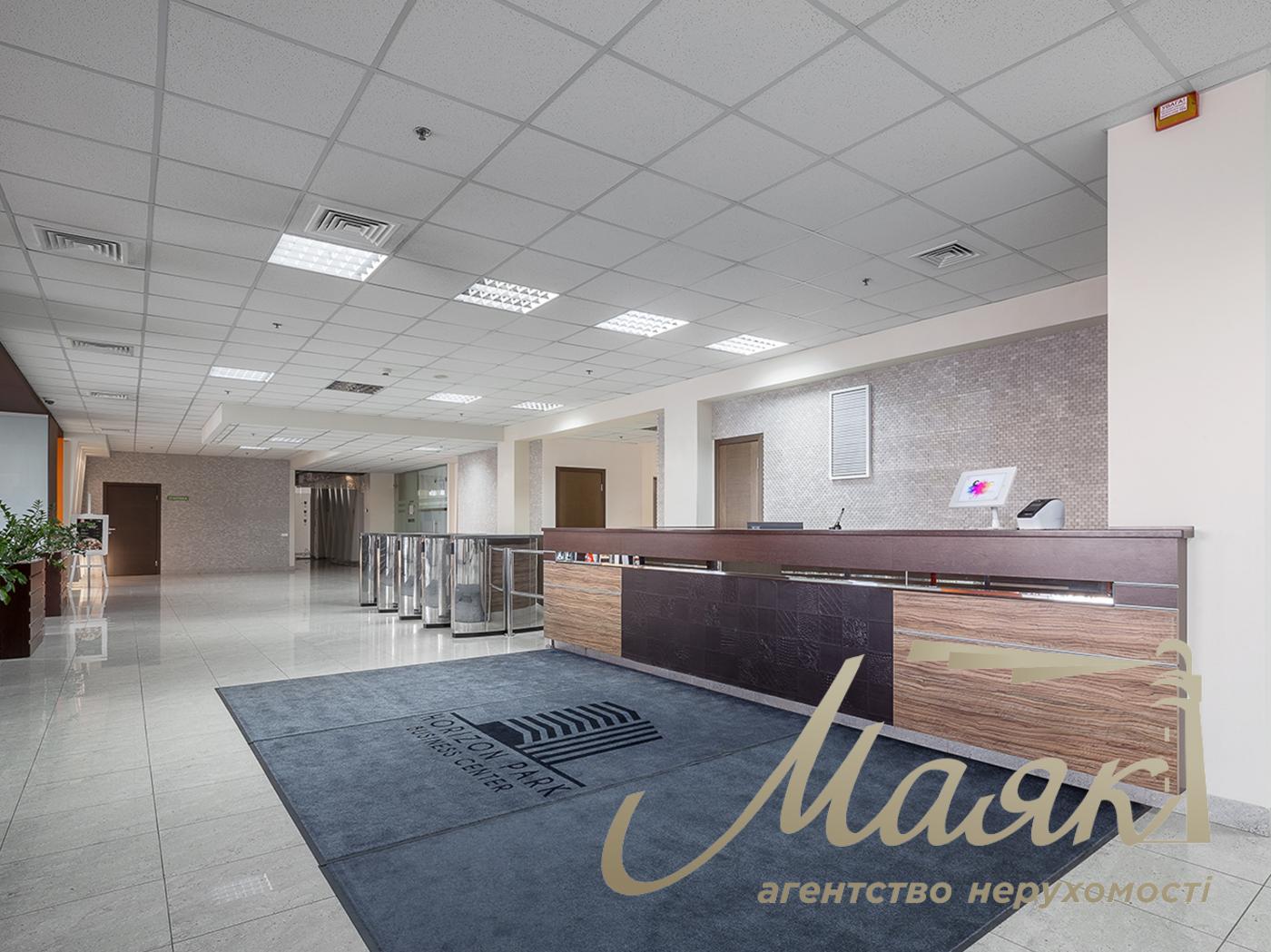 Office for rent 271m2 BC Horizon Park 12 Amosova str. Solomenka