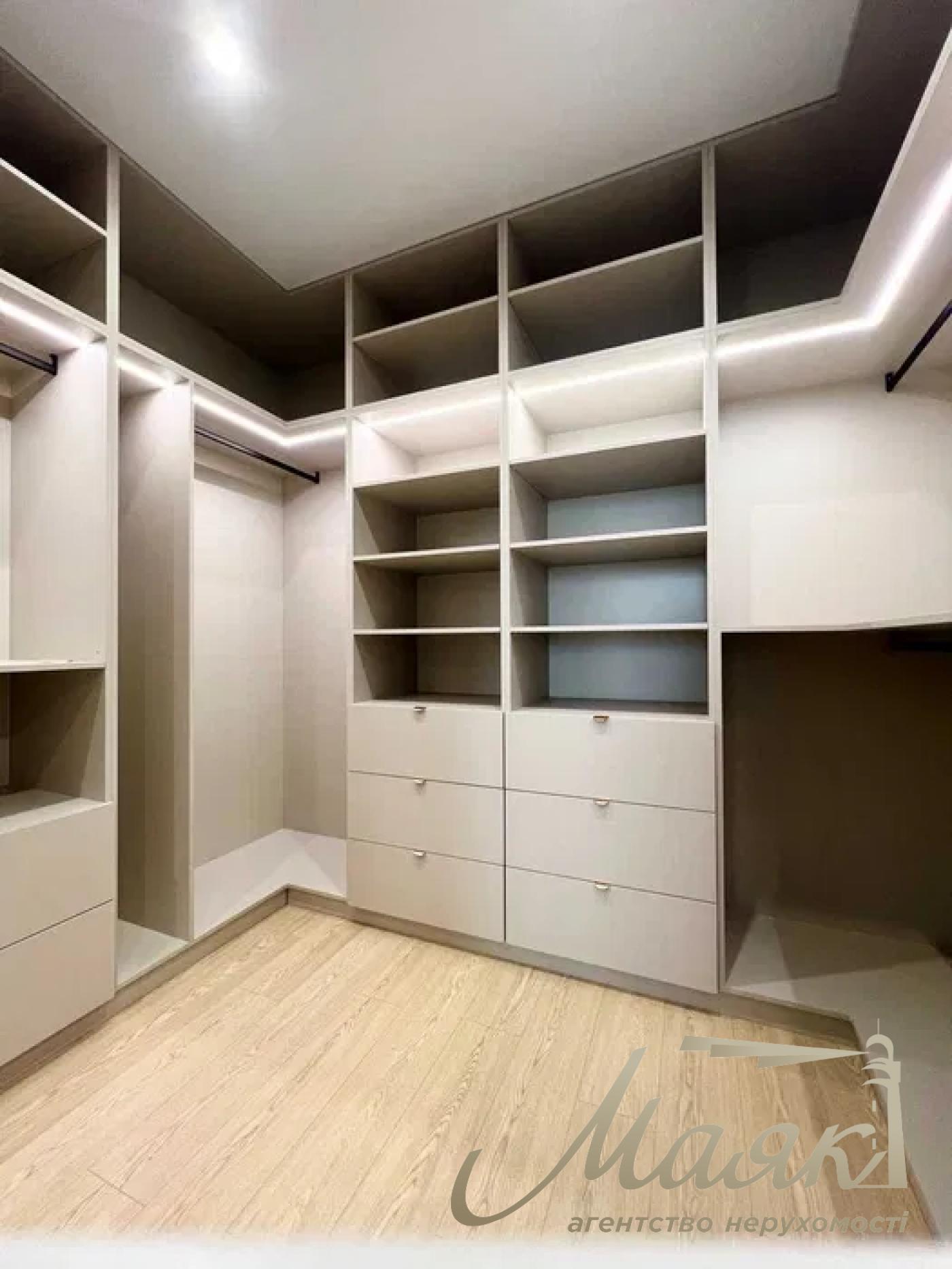 Оренда 2к квартири 62 м², ЖК Triiinity, Печерськ