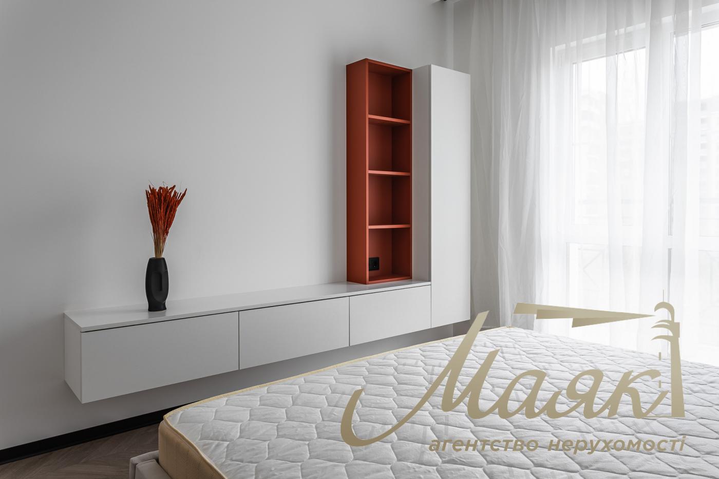 Rent 2-bedroom apartment in LCD New England