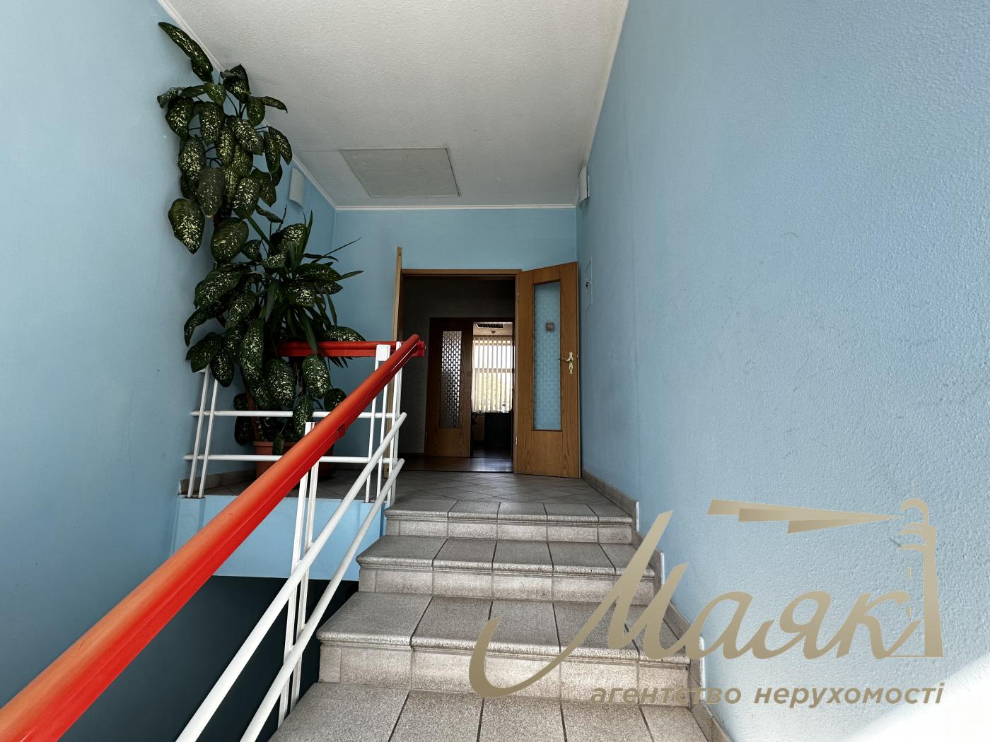 Оренда ОСЗ 600м2 вул.Бойчука 17, Печерськ