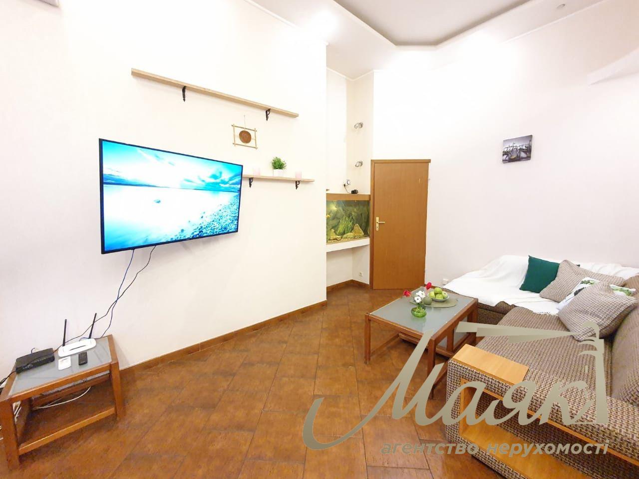 Rent 2-bedroom apartment Esplanadnaya str., Bessarabka