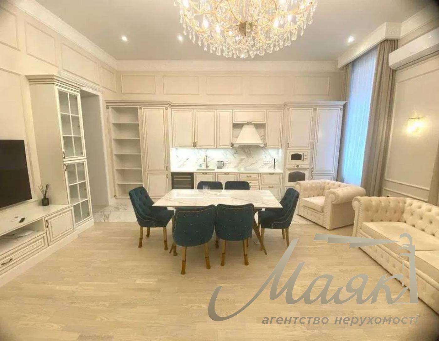 Rent 3-room Apartment 150m2 Gorodetskogo str. 11a Shevchenko district Kiev