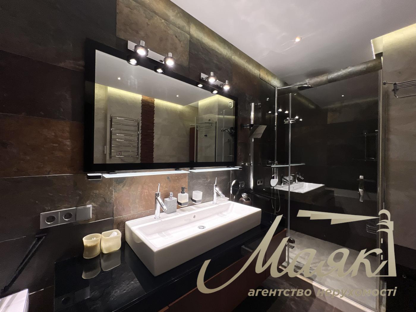 3-Bedroom Apartment for Rent in the Park Avenue Residential Complex, Holosiivskyi Avenue